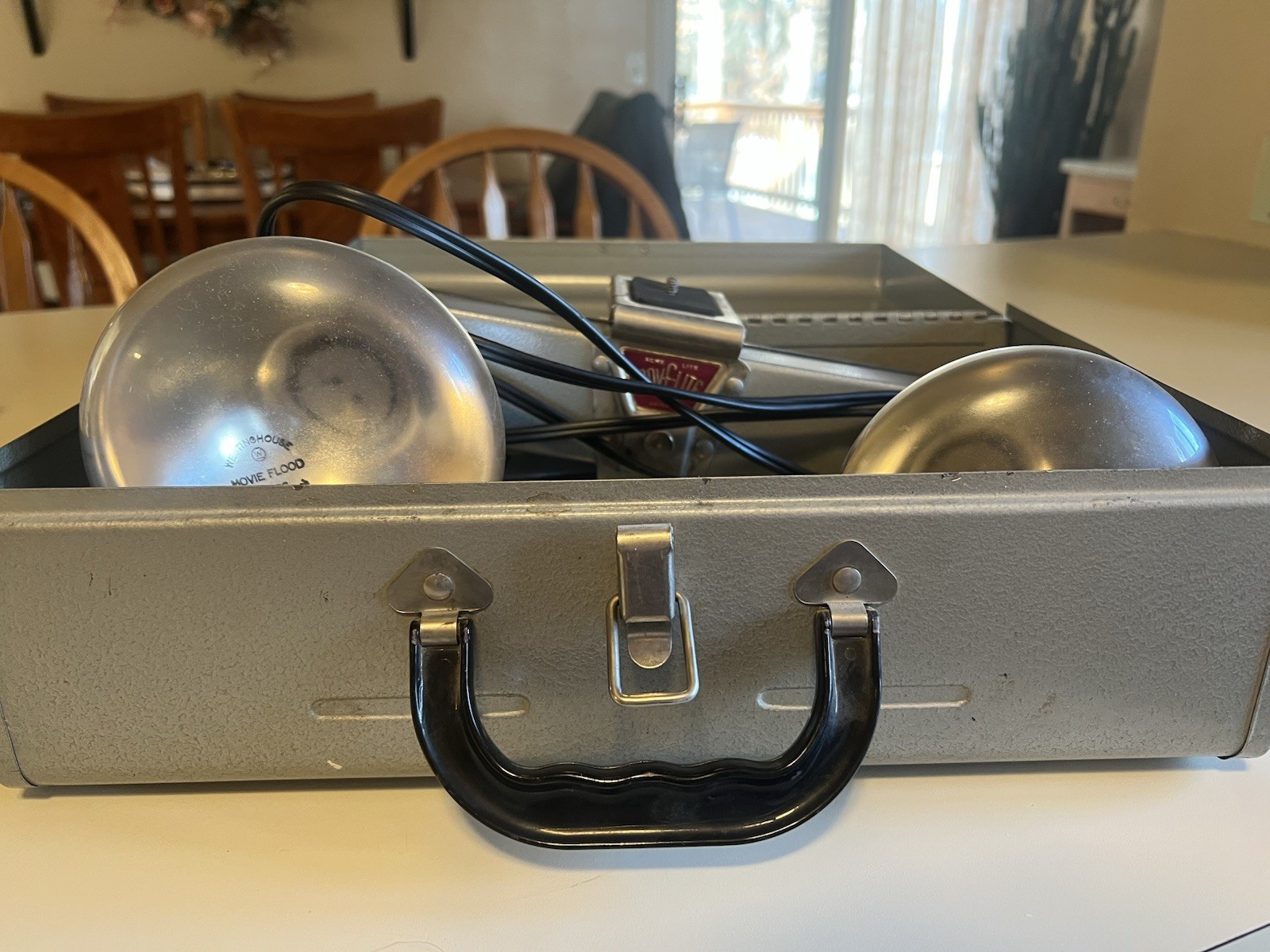 Vintage Acme Lite Mov-E-Lite 2-Bulb Model No. 2 Working w/ Case