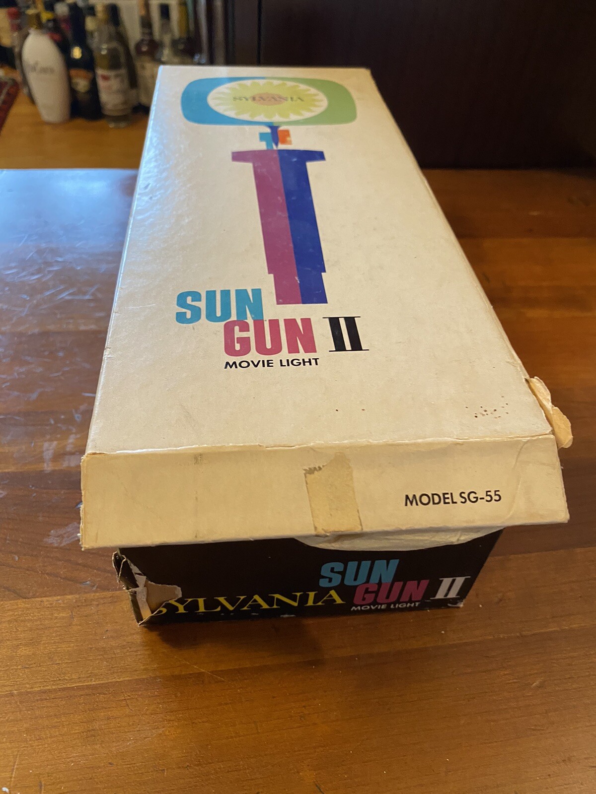 SYLVANIA SUN GUN II MOVIE LIGHT MODEL SG-55 MT CONDITION BOX HAS SOME WEAR PICS