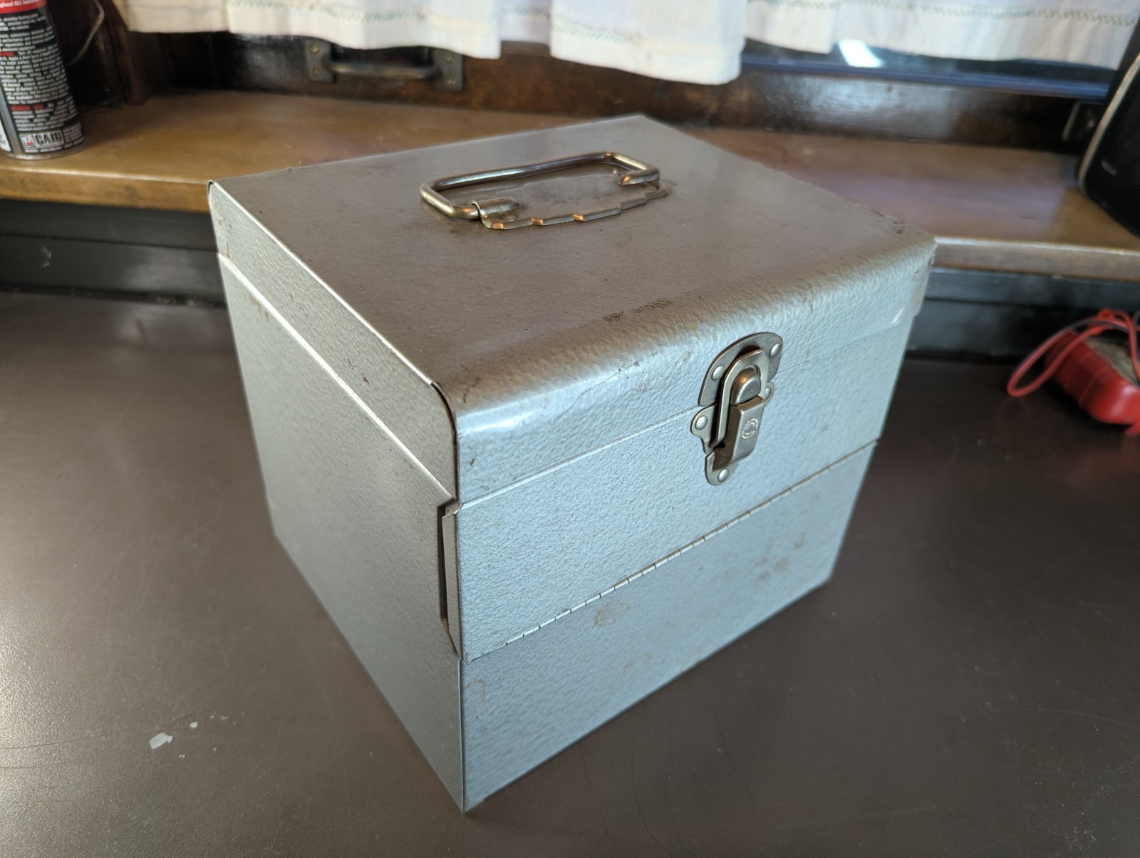 Logan De Luxe vintage steel 12 Slot Movie Reel Storage Case for 8mm x 7″ reels