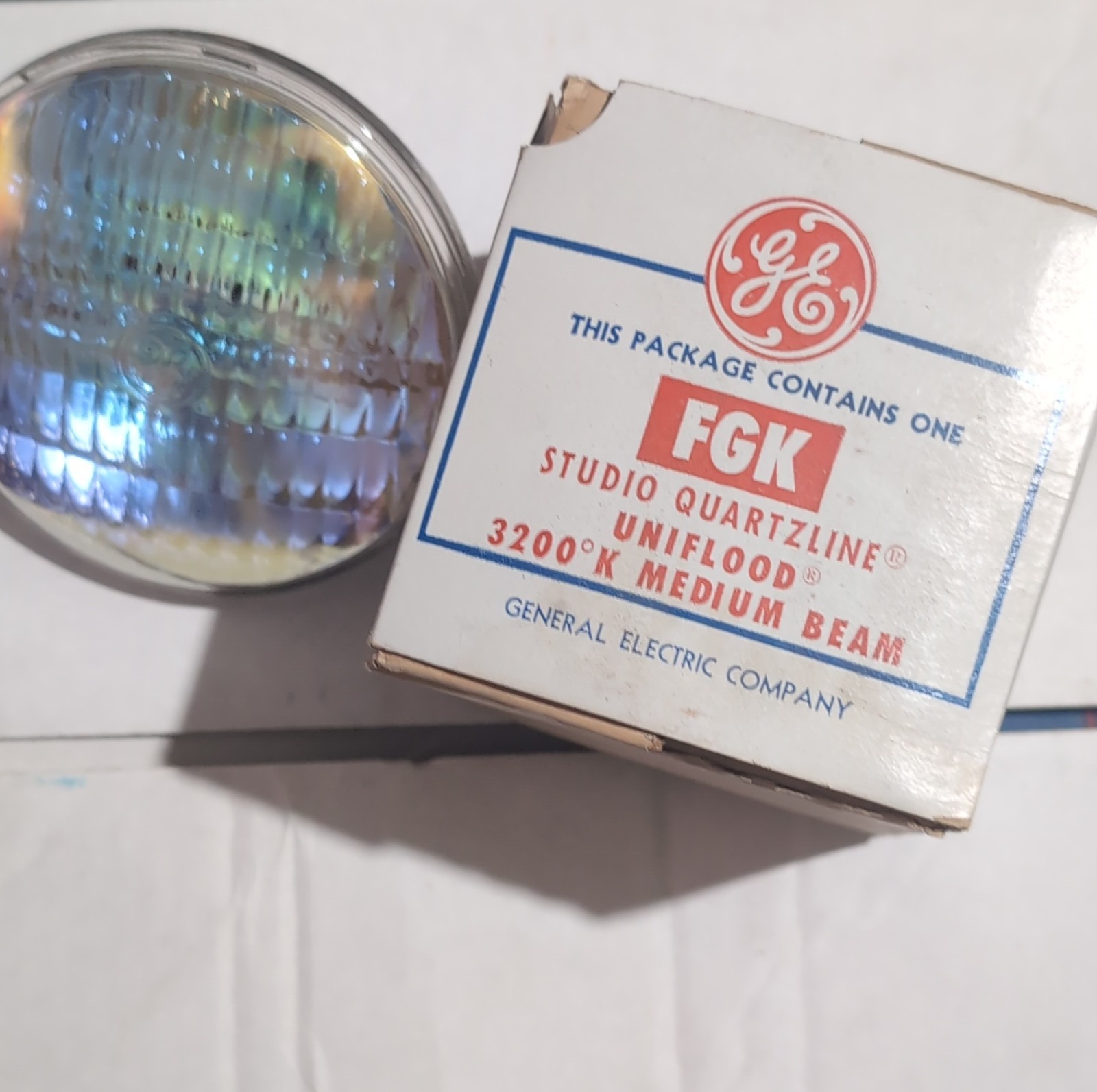 GE FGK Studio Quartzline Uniflood Lamp Bulb 650W 120V 3200K PAR36 Vintage NOS
