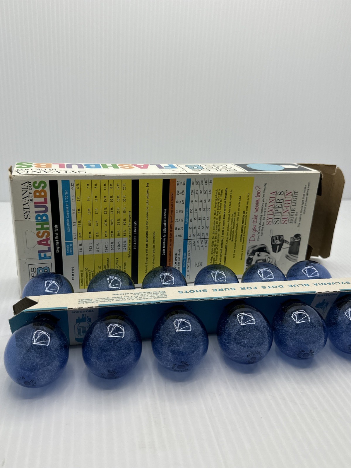 12 Vintage Sylvania Blue Dot Flash Bulbs Press 25B Flashbulbs For Camera