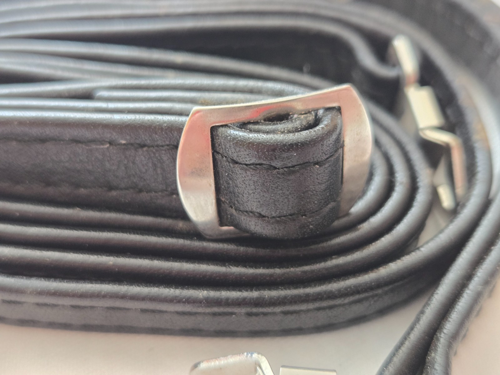 Original Hasselblad 47″ Leather Camera Neck Shoulder Strap w/ Lugs