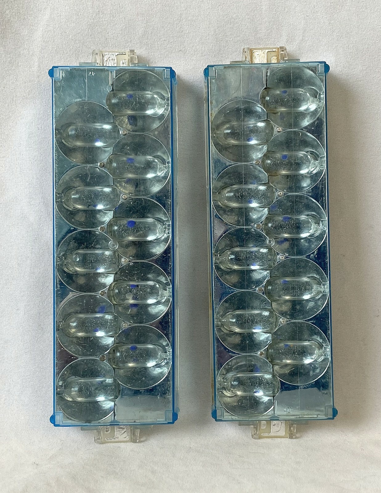 Lot of 2 Sylvania Flip Flash Super 10 Blue Dot Flashbulbs Flashbar.