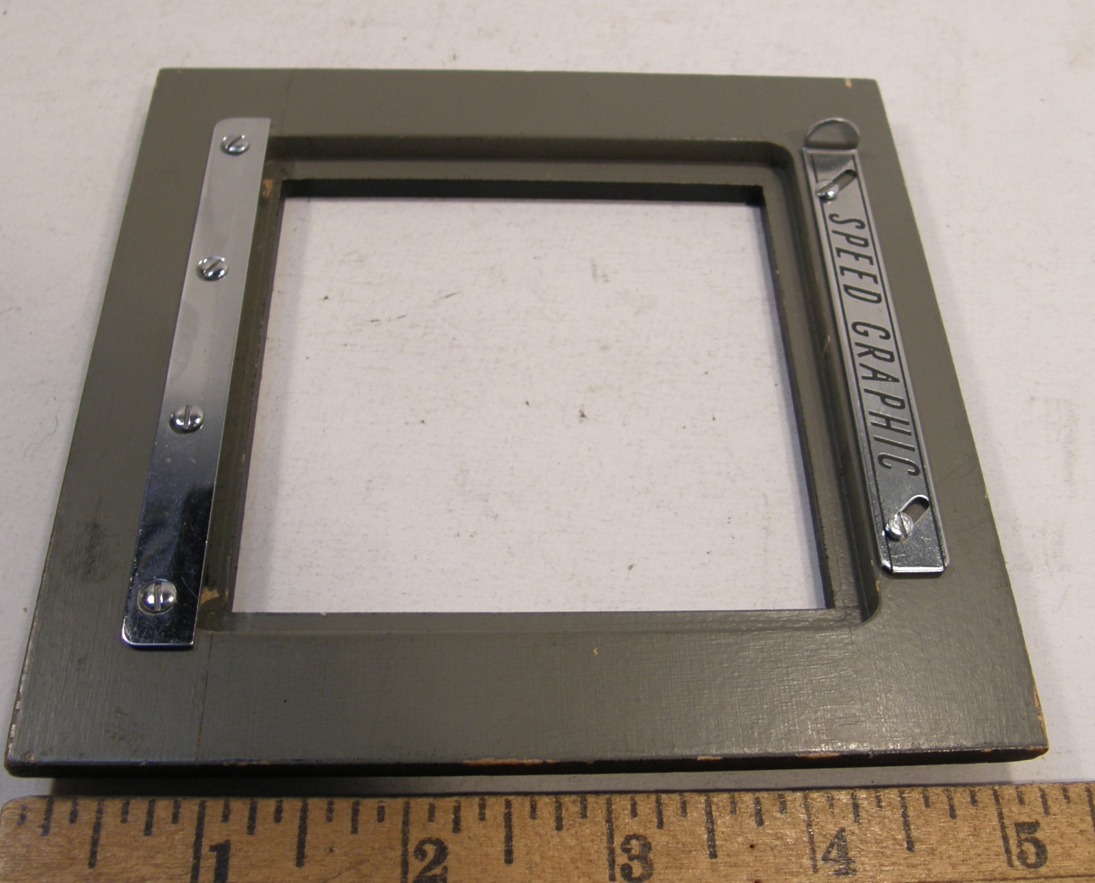 VINTAGE WOODEN GRAFLEX 4×5 SPEED GRAPHIC RECESSED LENS BOARD 5 3/16″ SQUARE