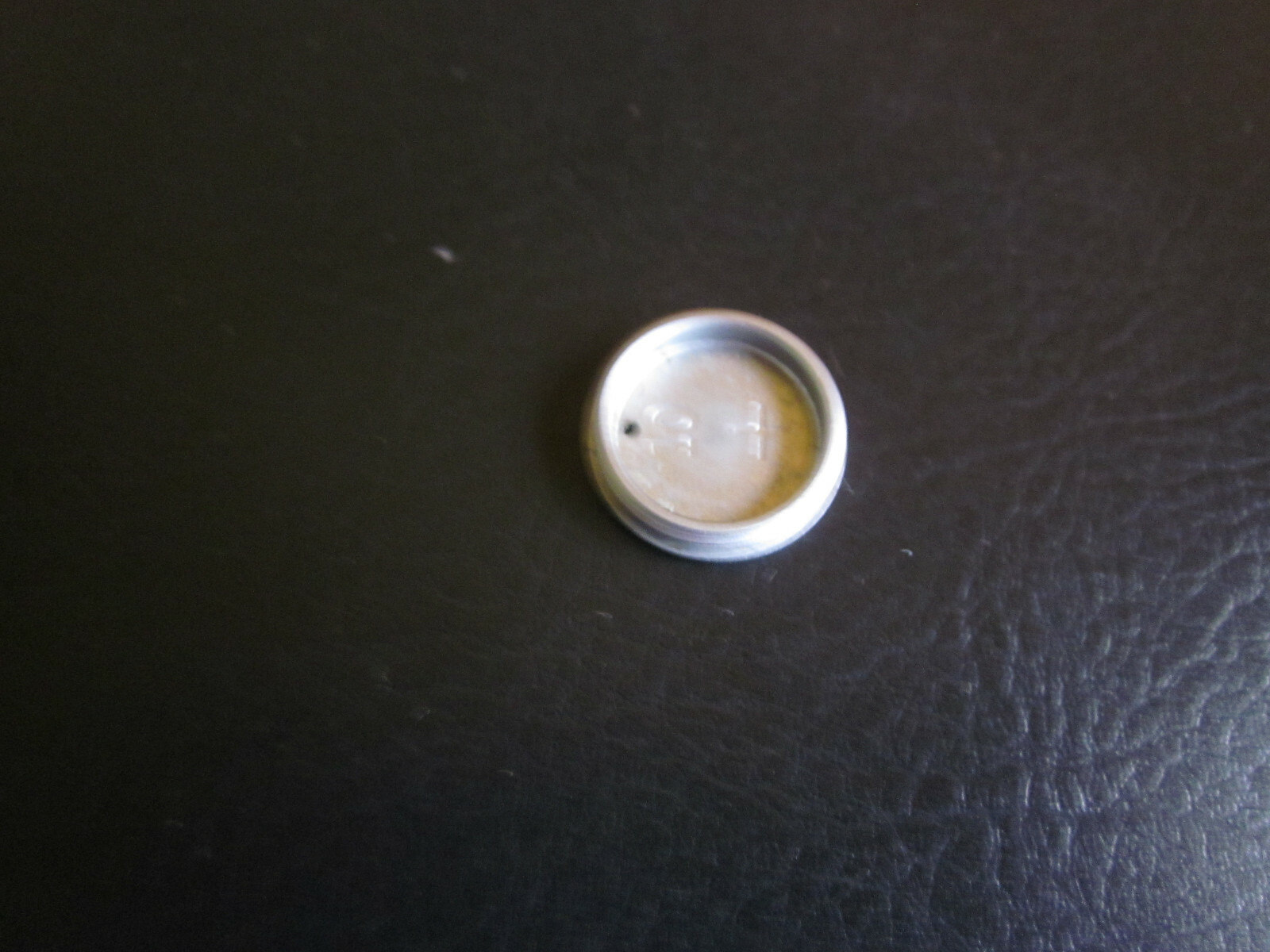Olympus Battery Cap Cover for OM10 OM20 OM40 OM PC OMG SLR Camera.Original Part.