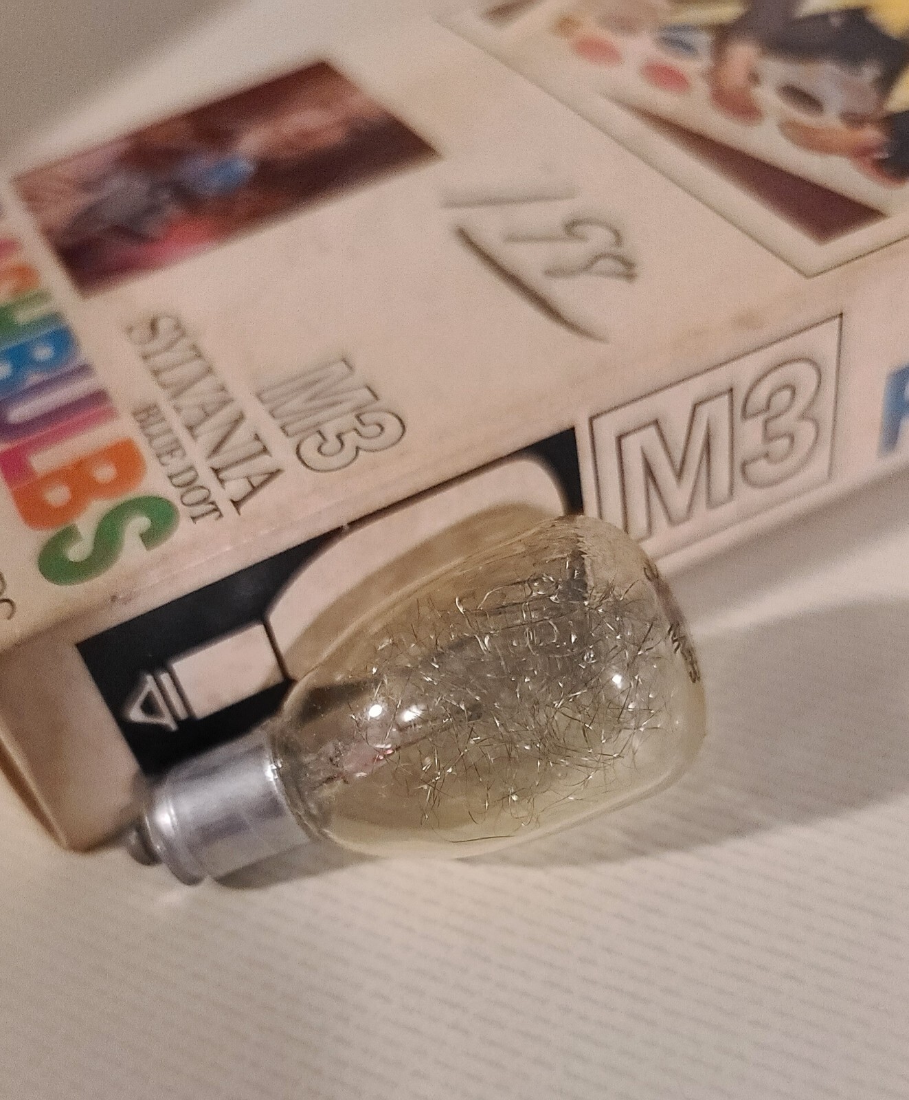 Vintage Flash Bulbs Lot Sylvania Press 24 M3B Blue Dot Flashbulbs