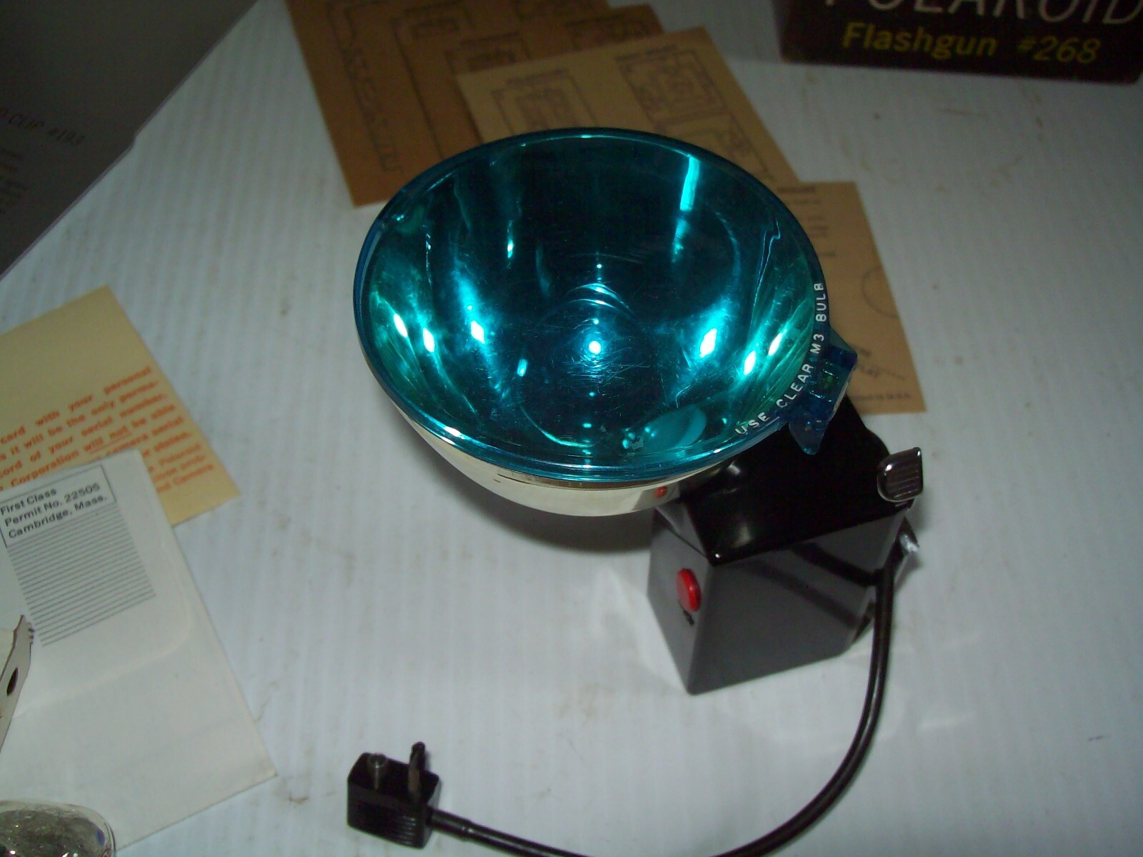 Vintage Polaroid Camera Flashgun # 268 w/Literature, Manual Bulbs & More