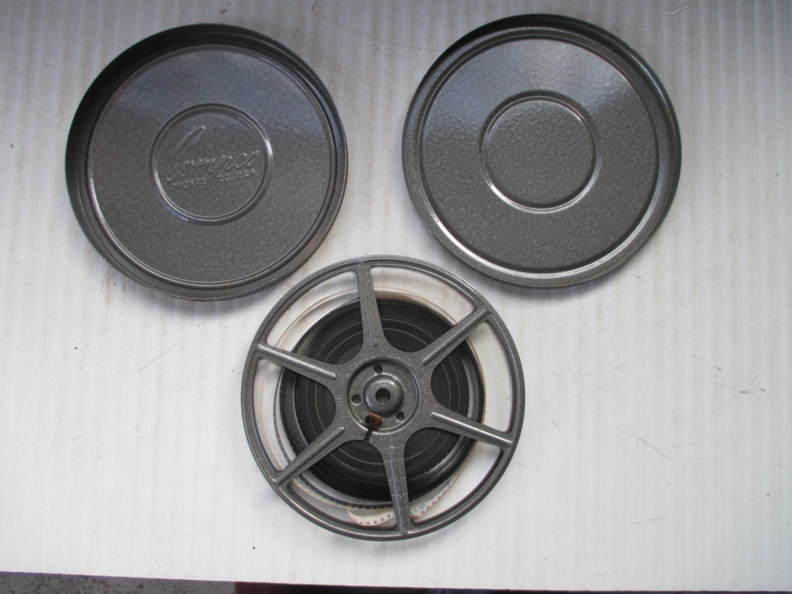 Vintage Original Compco 8mm / Super 8 5 1/2″Film Reel Storage Case with film!