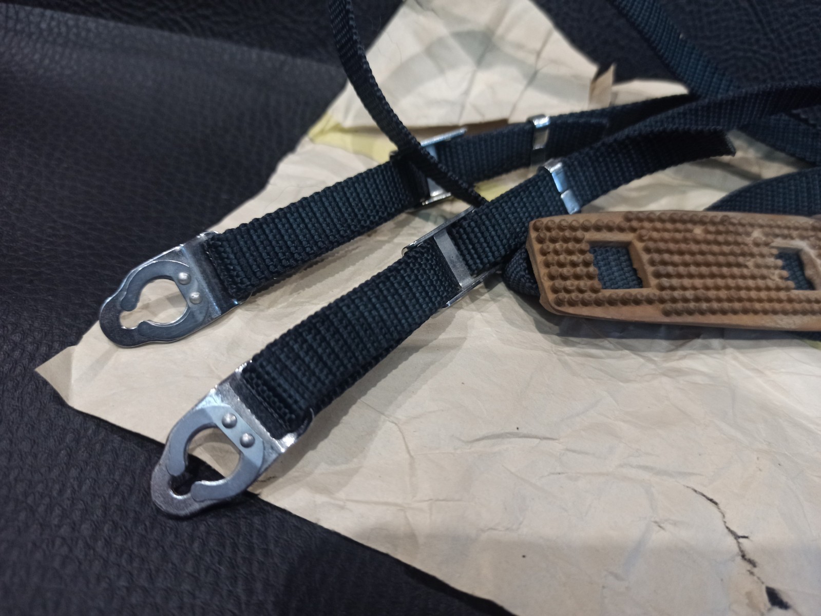 Original neck strap with fasteners for Salut Kiev 88 shoulder medium format