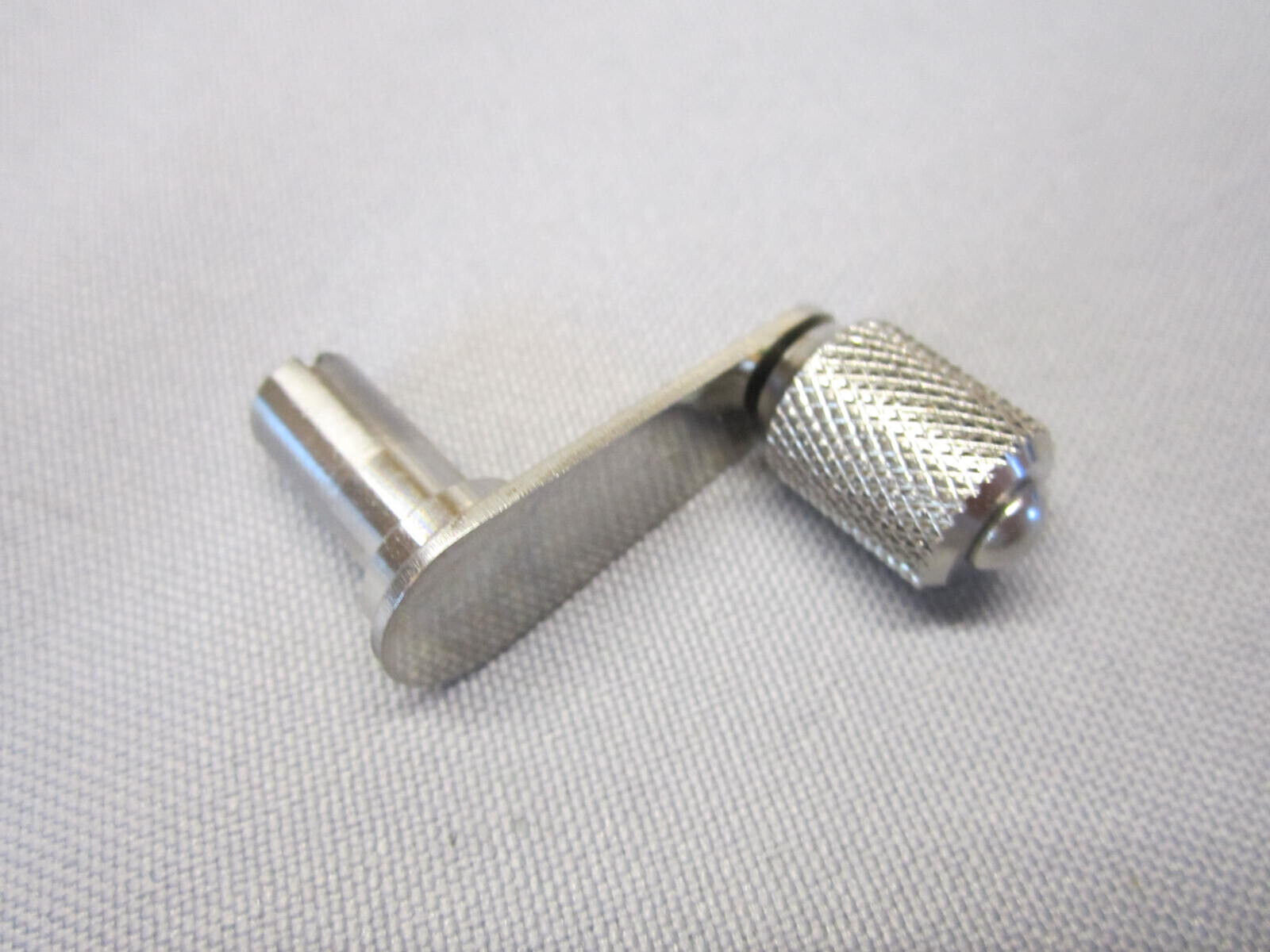 (BACK WIND REWIND CRANK HANDLE ) BOLEX REX-5 REX-4 REX-3 1:1 16mm movie camera
