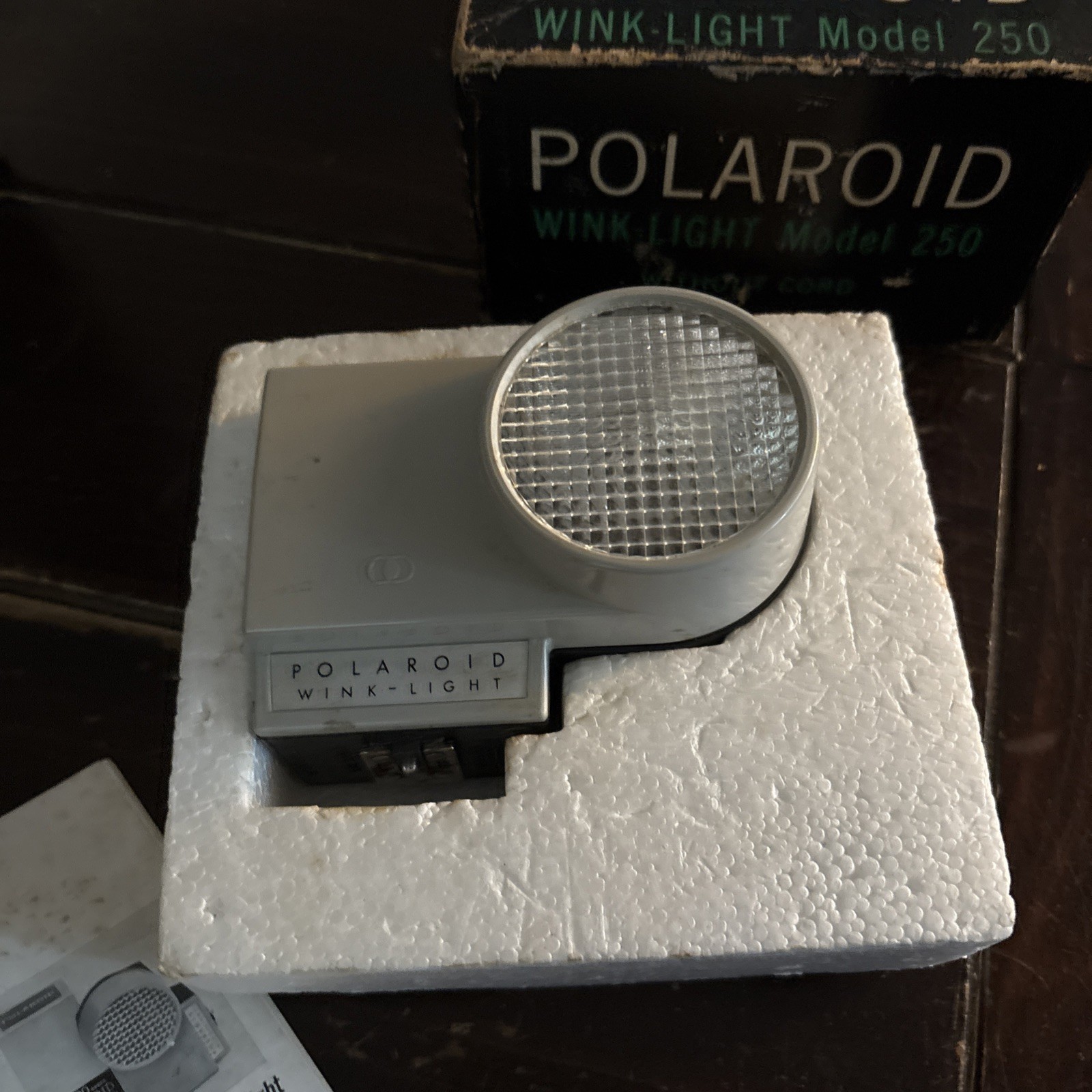Polaroid Wink-Light Flash Model 250