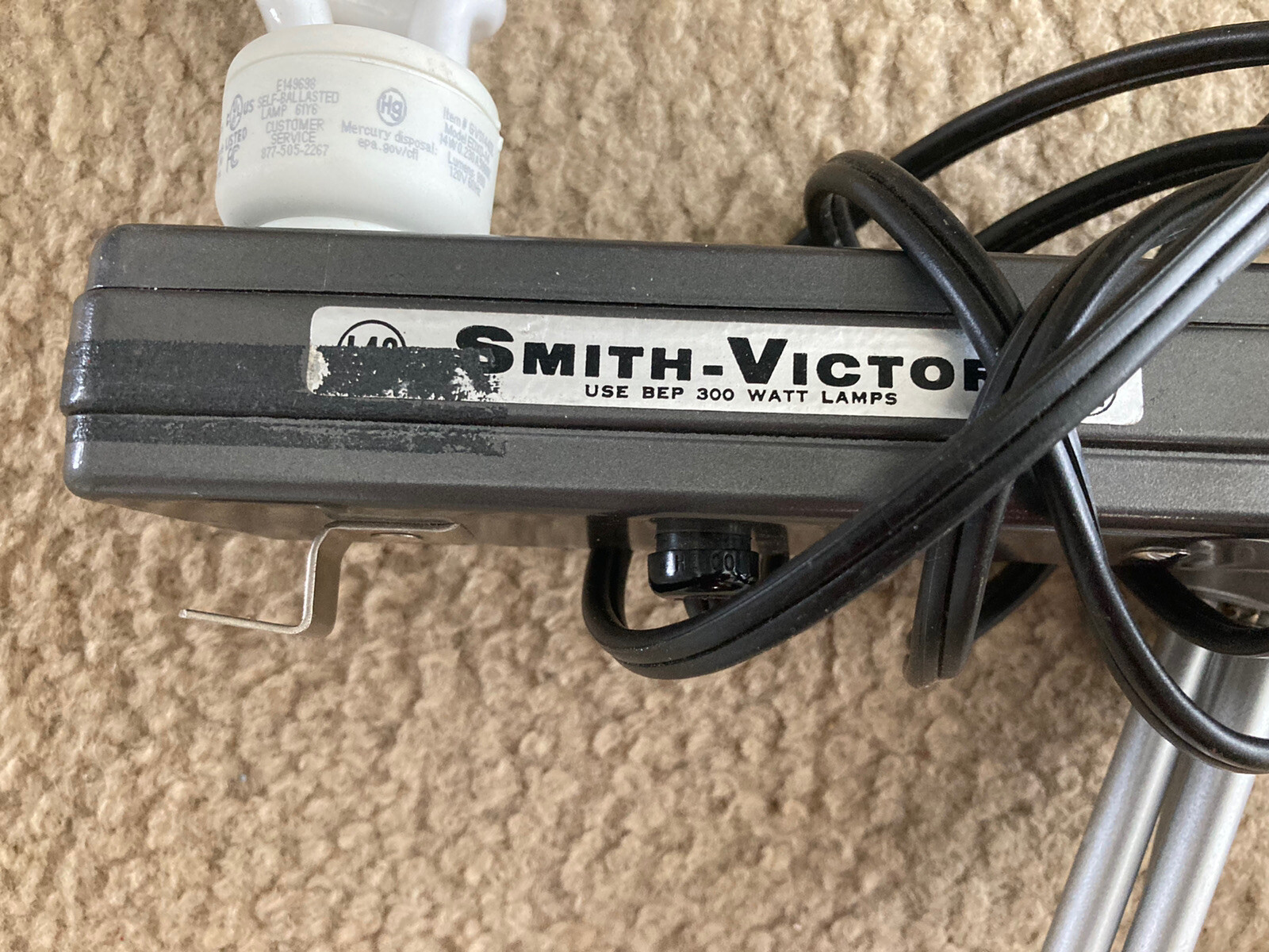 VTG Smith-Victor GL101 Exposure Light Bar for Indoor Color Movies