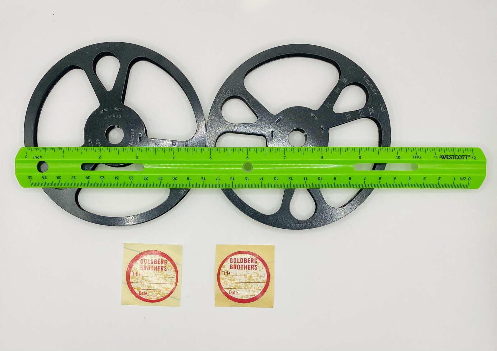 Lot Of 19 5″ & 12″ Metal Film Reels & Canisters & Metal Case Read Description