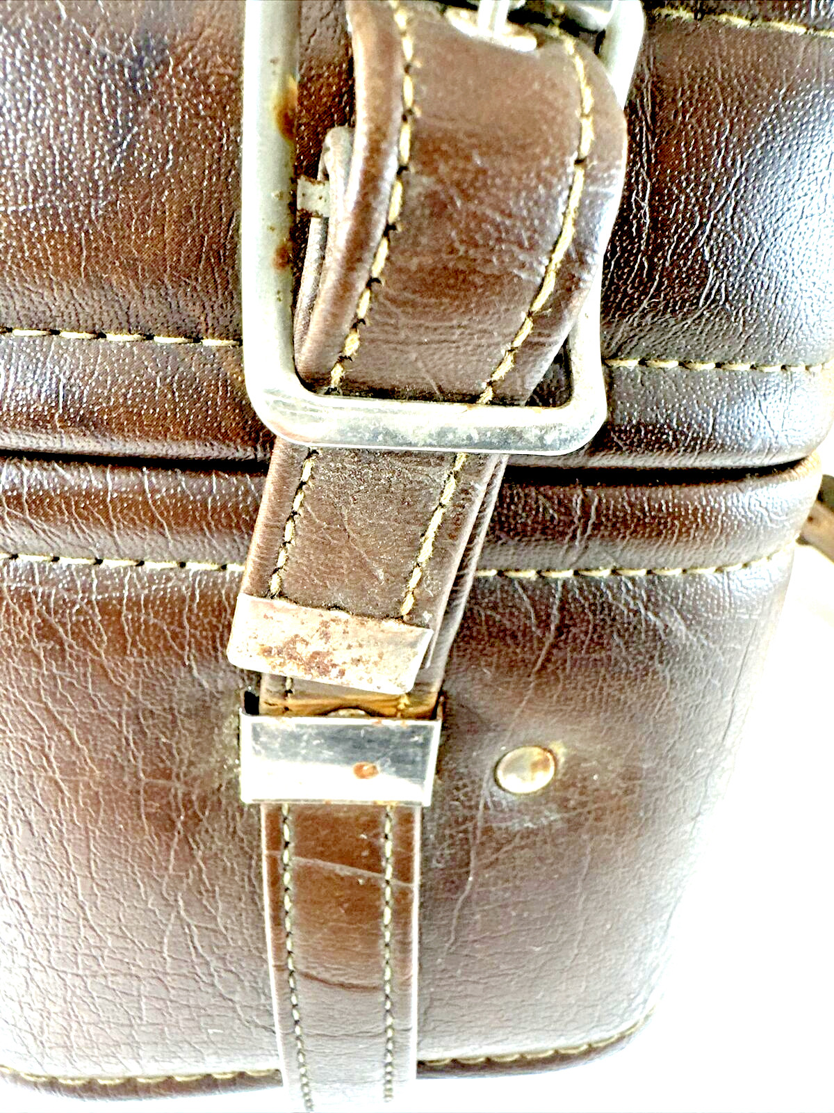 Vintage Brown Leather Camera Case, 1970s, Buckle Closure, Italy, used (BB2)