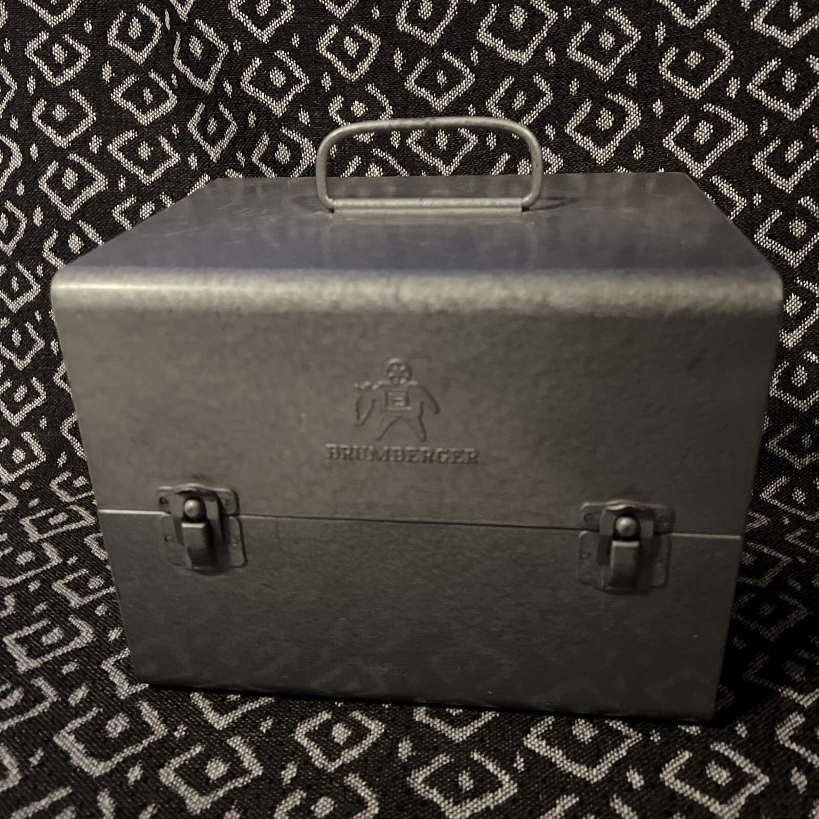 8mm Film Brumberger Carrying Case Holds 12 7″ Reels – Empty no reels FREE SHIP!