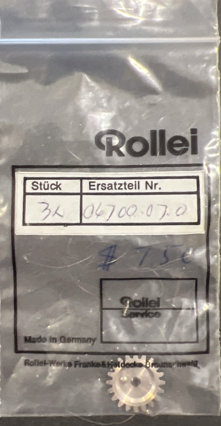 NOS Rollei Rolleiflex Genuine Original Part Pictured 06700.07.0 Gear