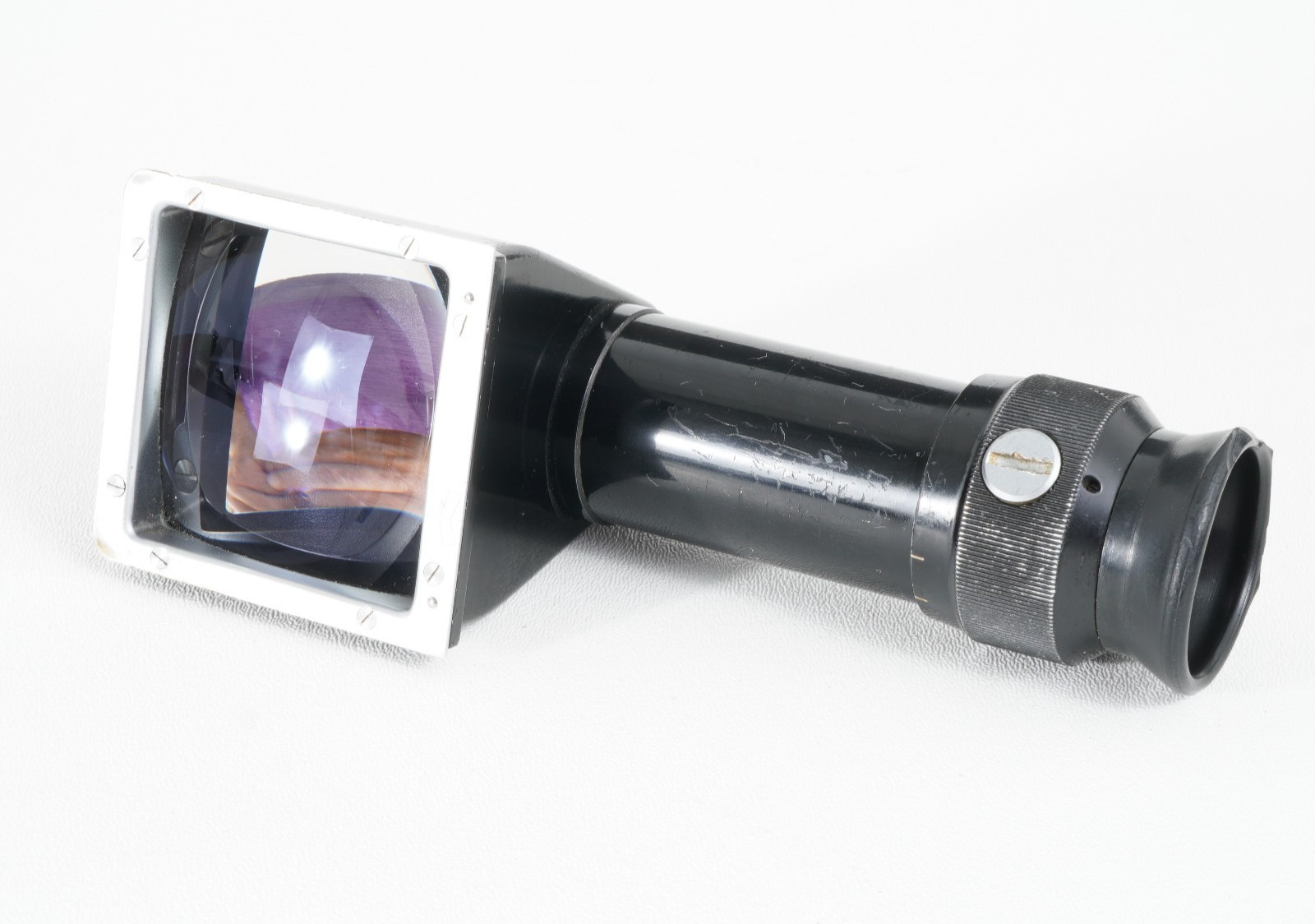 – HASSELBLAD HC-3 70 PRISM VIEWFINDER FOR A70 FILM BACK