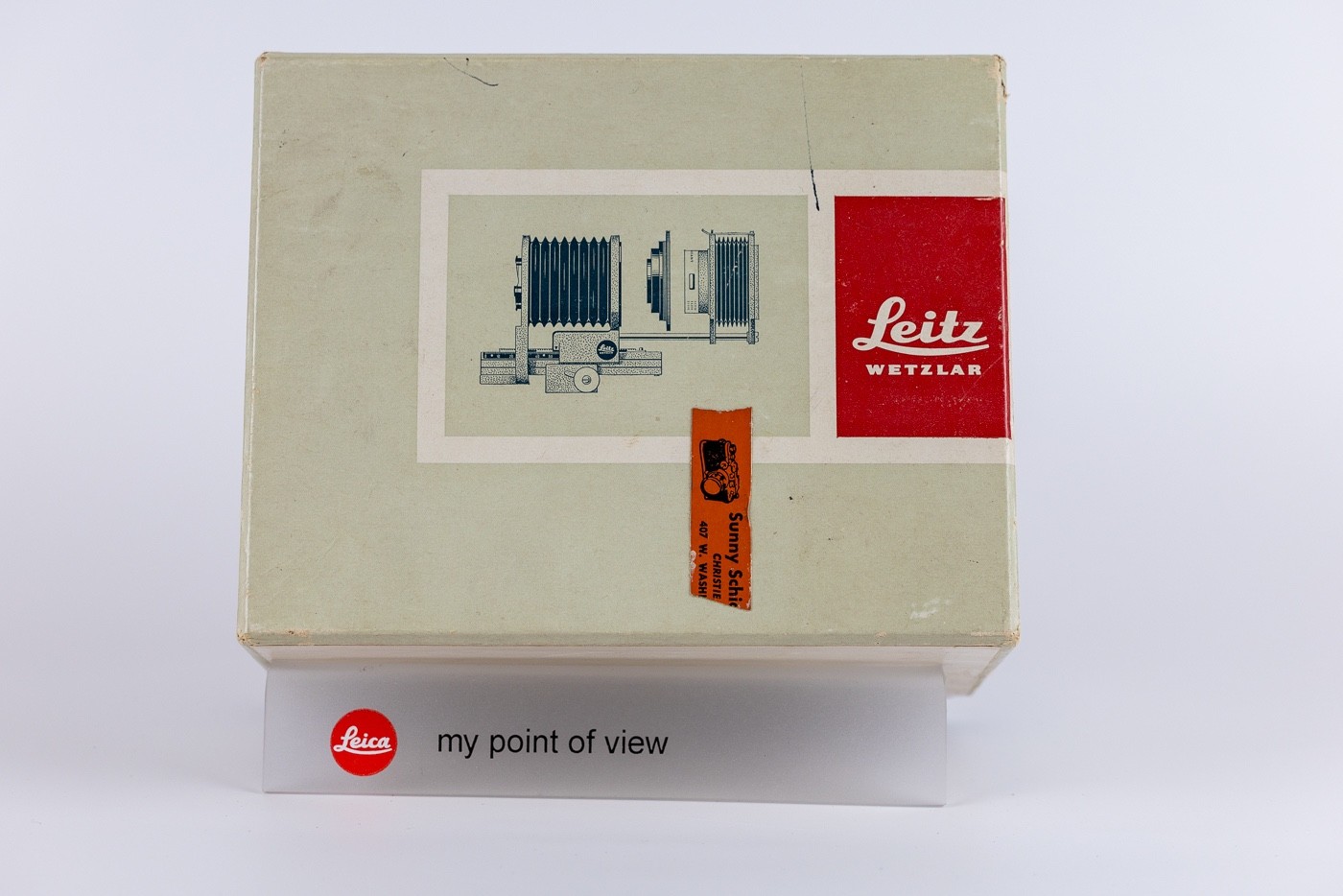 Leica 16556P Bellows w/ 16557Q Focusing Rail Macro System w/ Box M Mount