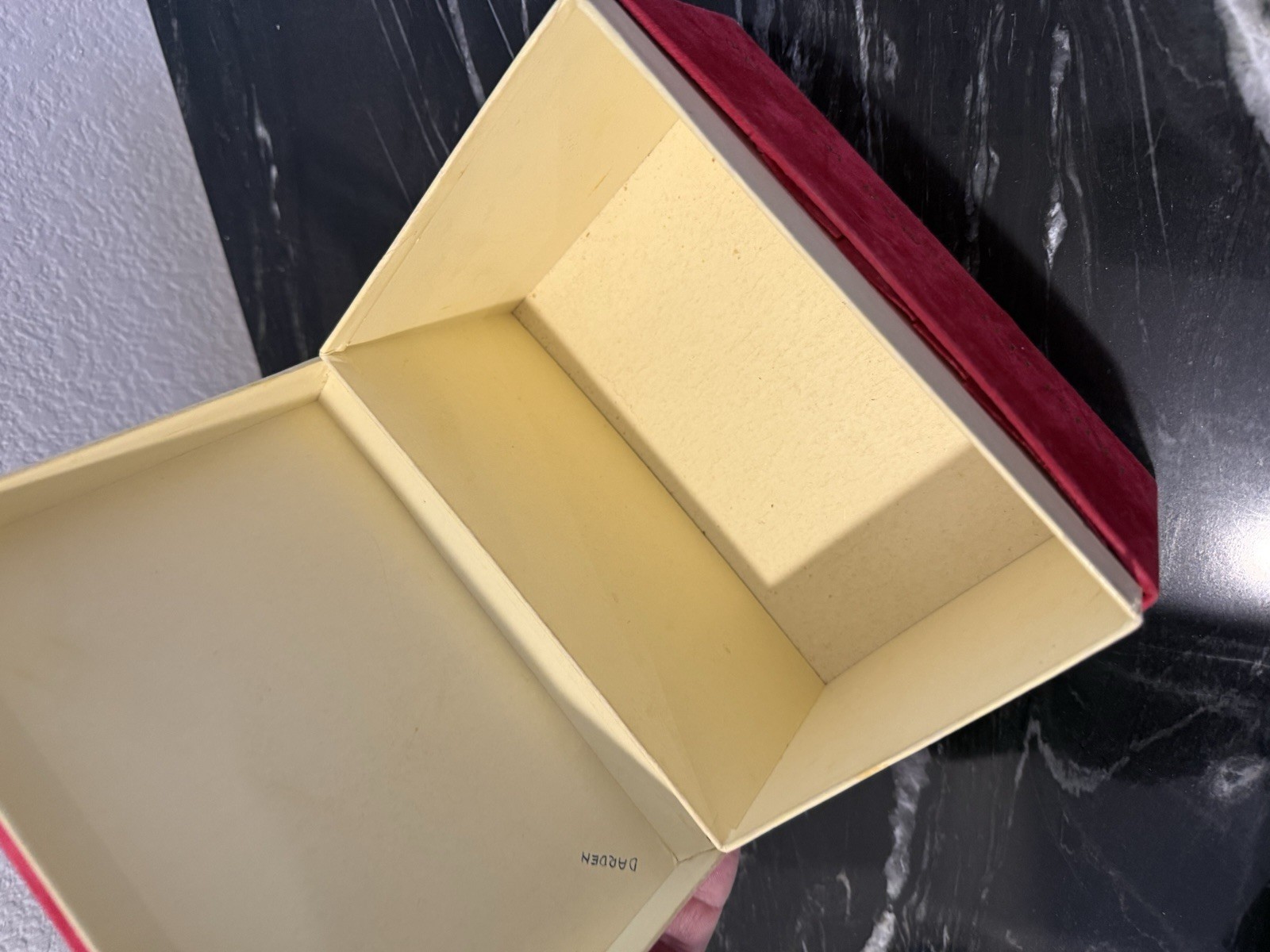 Leica M3 Red Suede Camera Box (7″x5″x4″) Leitz GMBH Wetzler Germany