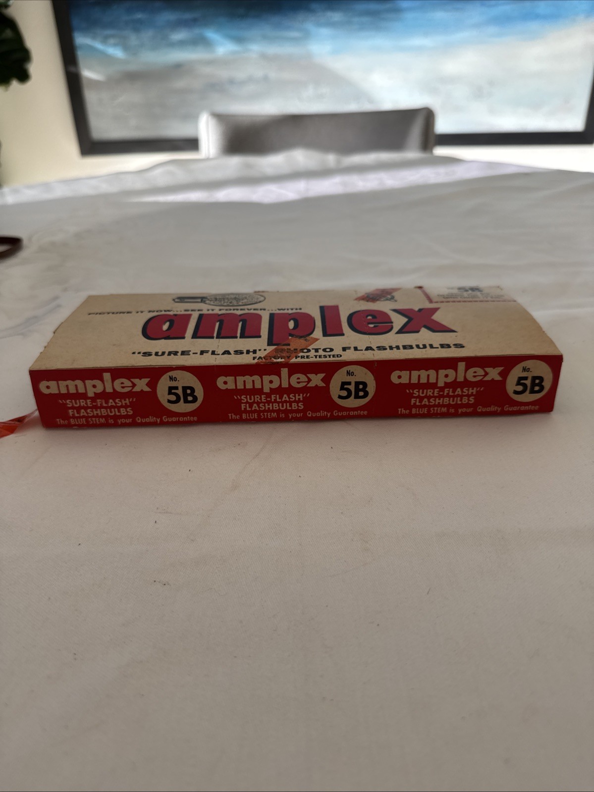AMPLEX “Sure-Flash” Photo Flashbulbs No.M2 (New Old Stock) 10 Bulbs