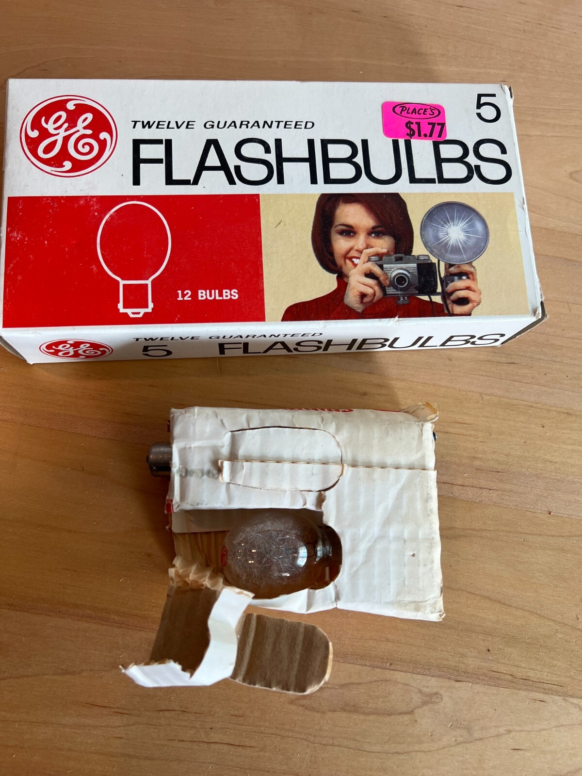 VTG New Unused GE #5 Camera Flashbulbs in Original Box + 3 extra (15 total)