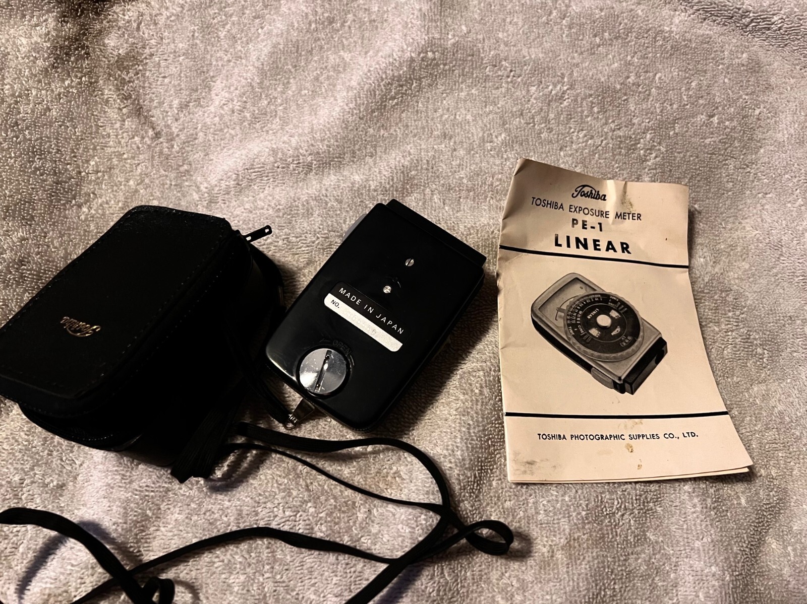 TOSHIBA PE-1 LINEAR Film Camera Light Exposure Meter,CASE,BOOK GEORGE DIBIE’s📸