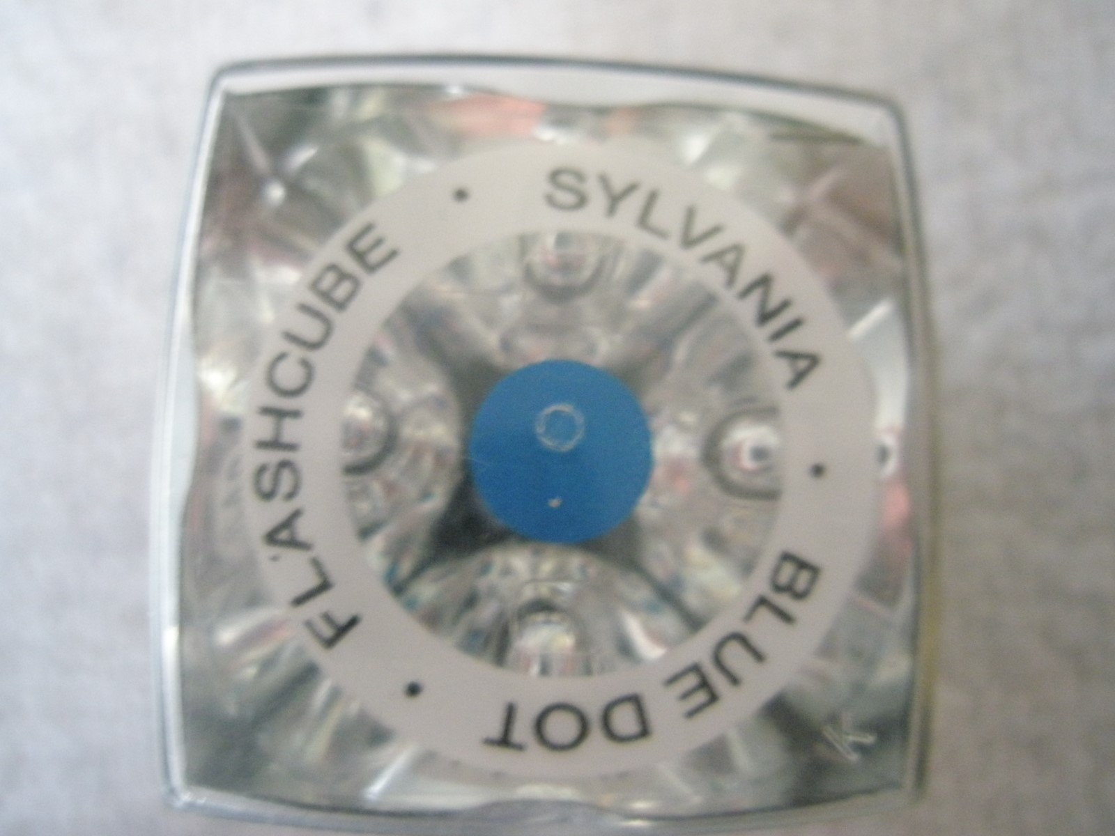 Sylvania Blue Dot Square Flashcube w/ 3 flashes left