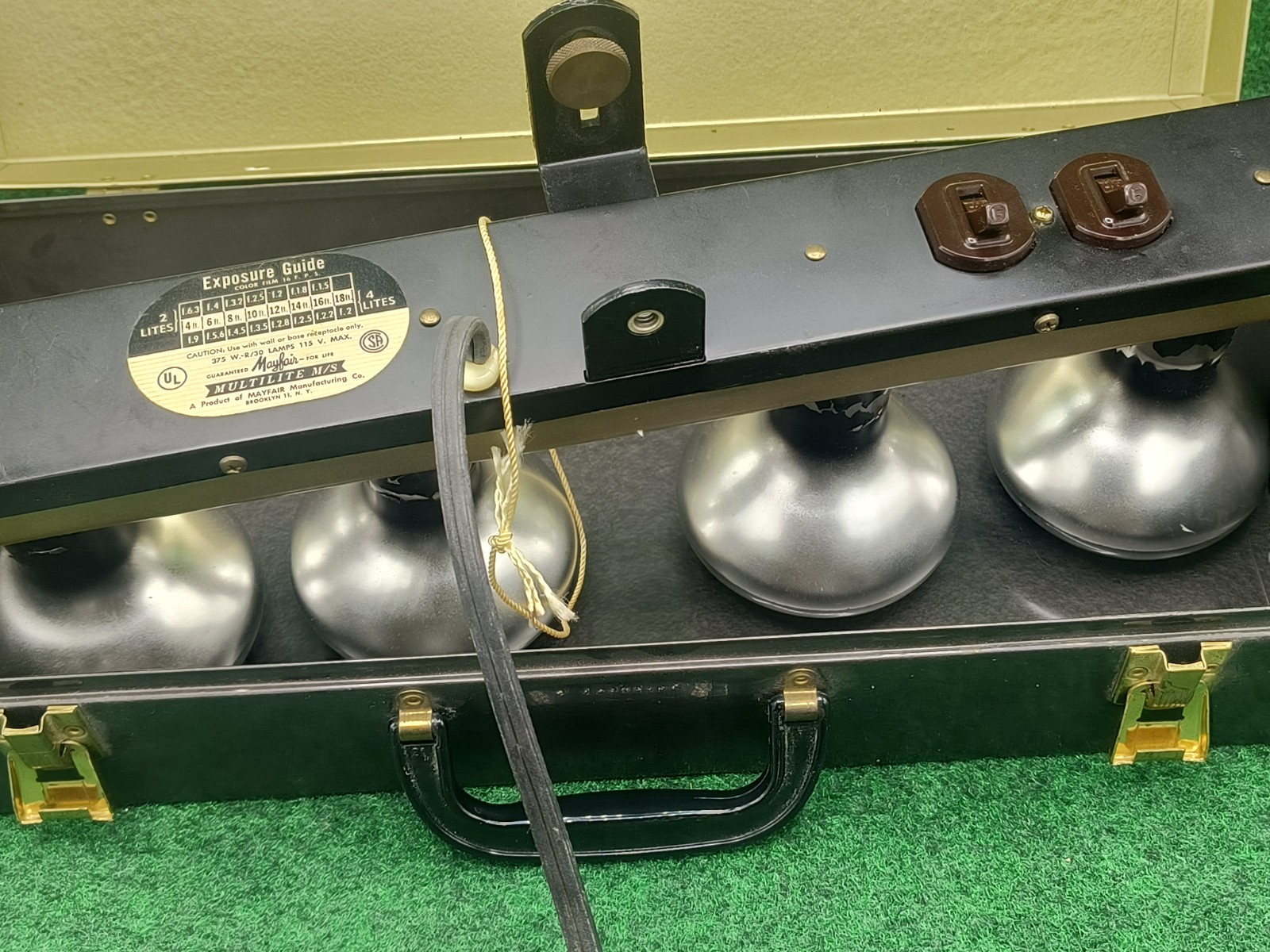 Vintage Mayfair Multilite M/S Exposure Guide 4 Light Bar In Powder Coated Case