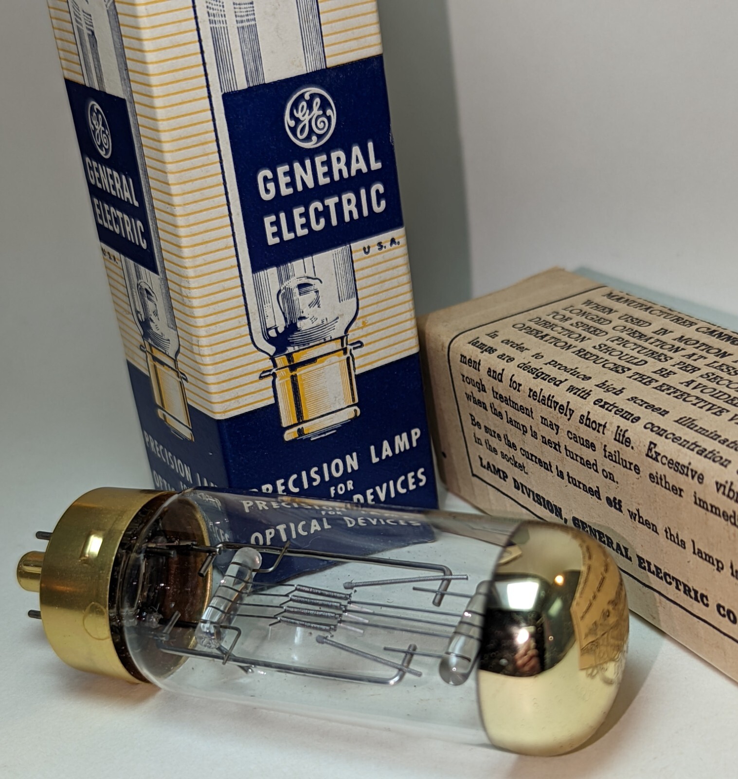 GE Precision Lamp for Optical Devices 500W 115-120v Projection Dak Vintage Cool!
