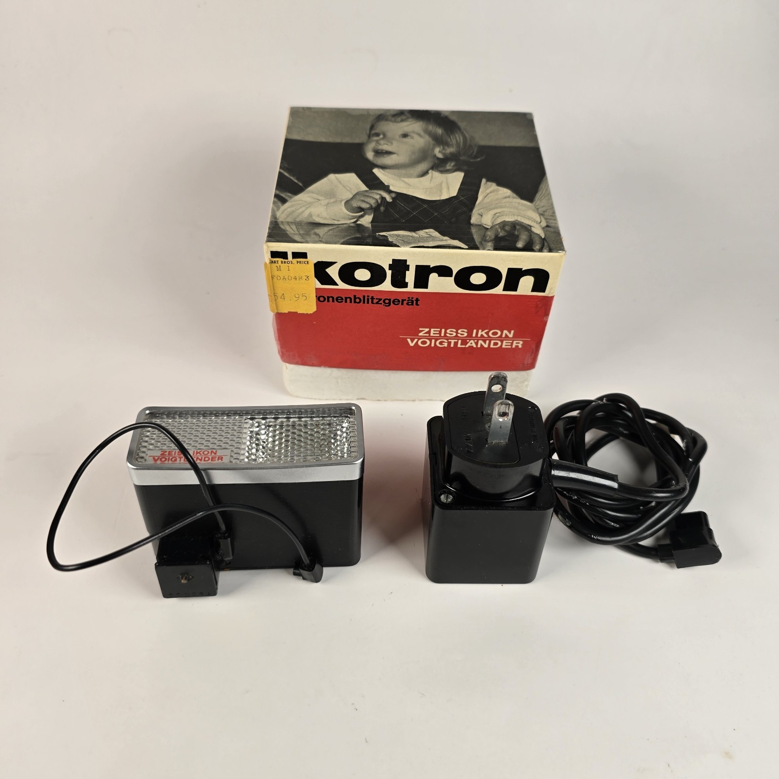 Vintage Zeiss Ikon Ikotron Electronic Flash Unit – Boxed – Zeiss Ikon…