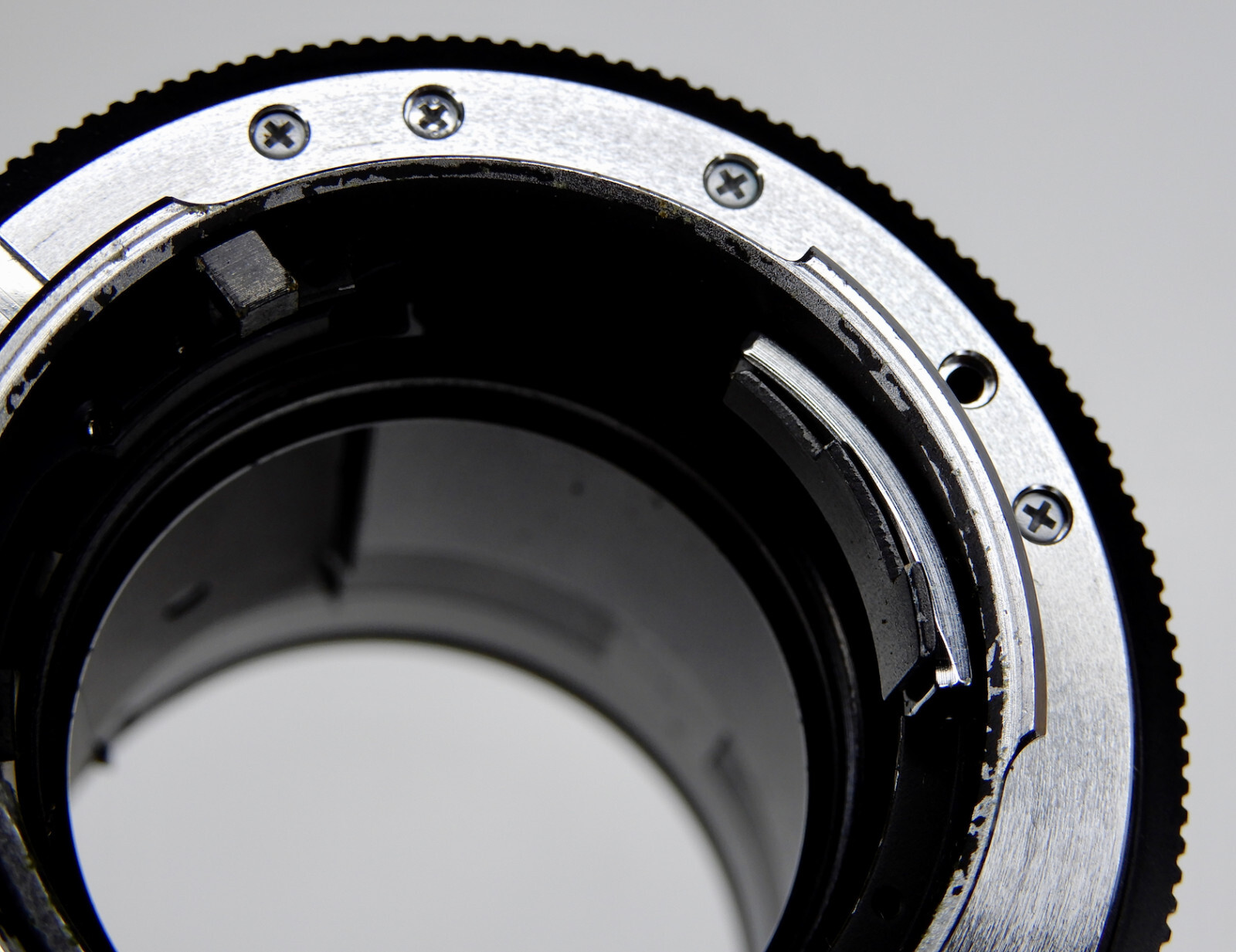 Leica Focusing Helicoid for 100mm f2.8 APO-Macro-Elmarit-R ………… Minty