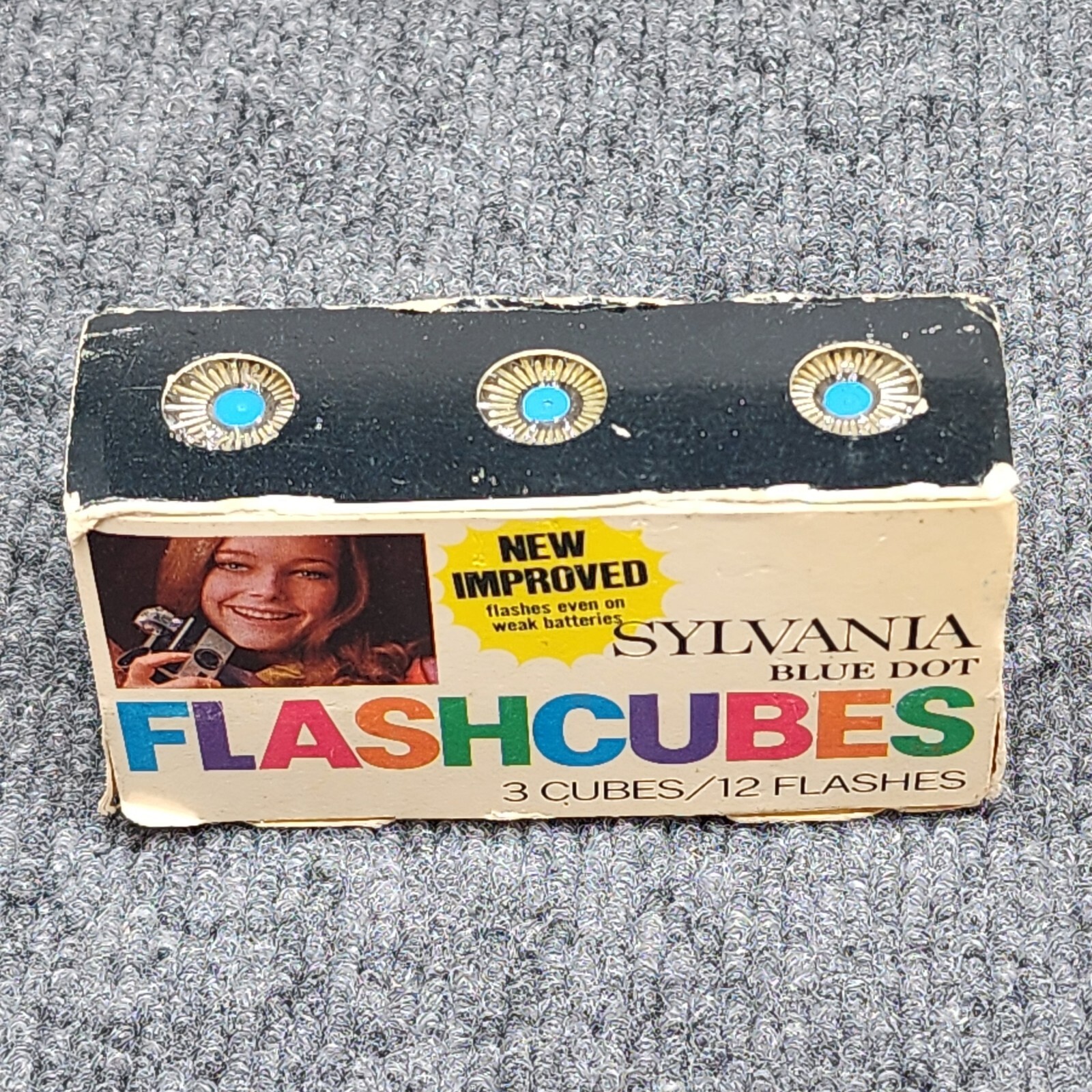 Flash Cubes Sylvania Blue Dot VTG 7 packs Of 3 Cubes ea. And 2 Flash Bars NOS