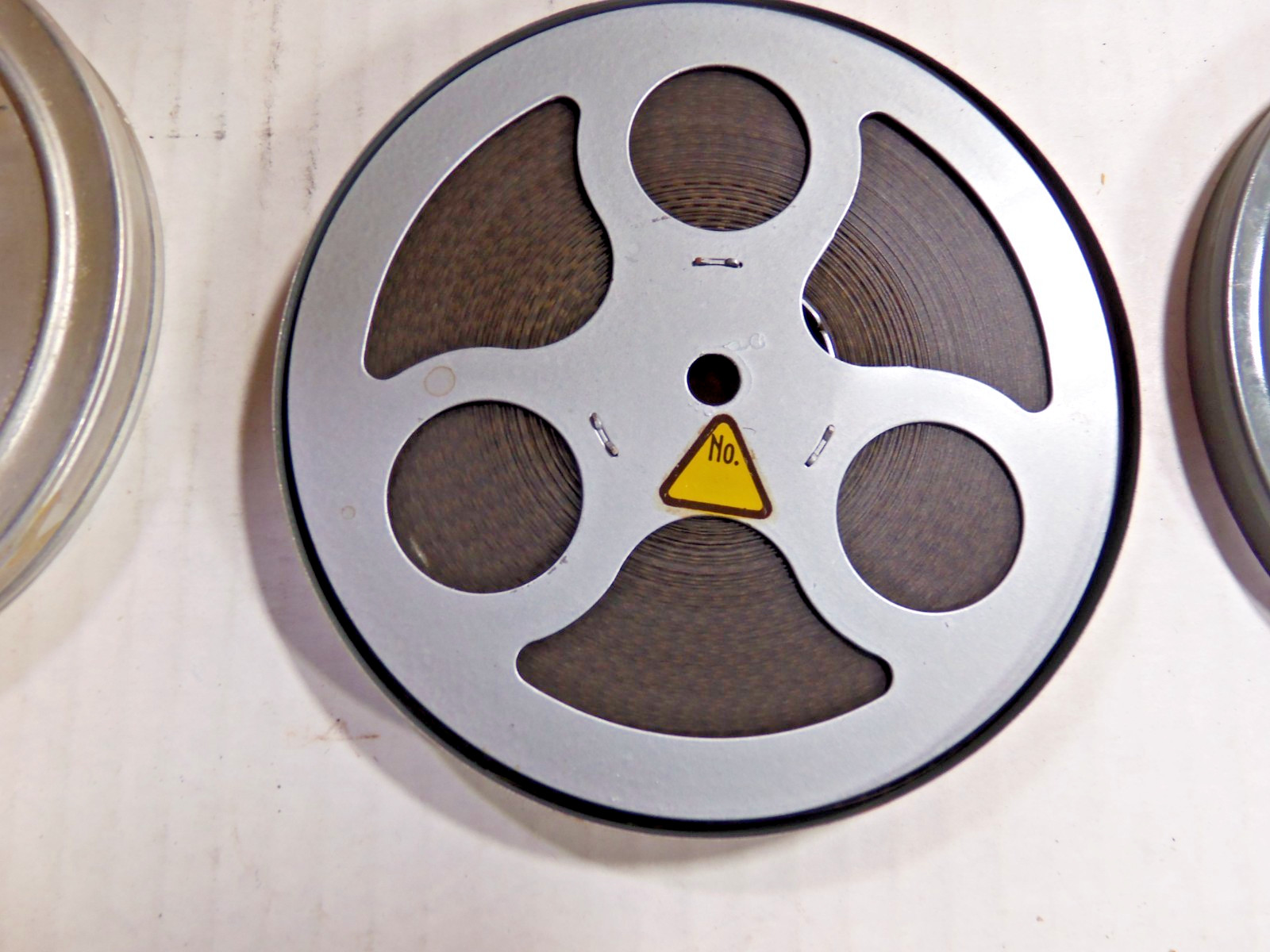 Fodeco 8mm Film Ejector Library Box Model 812 Carry Case with Old Movies