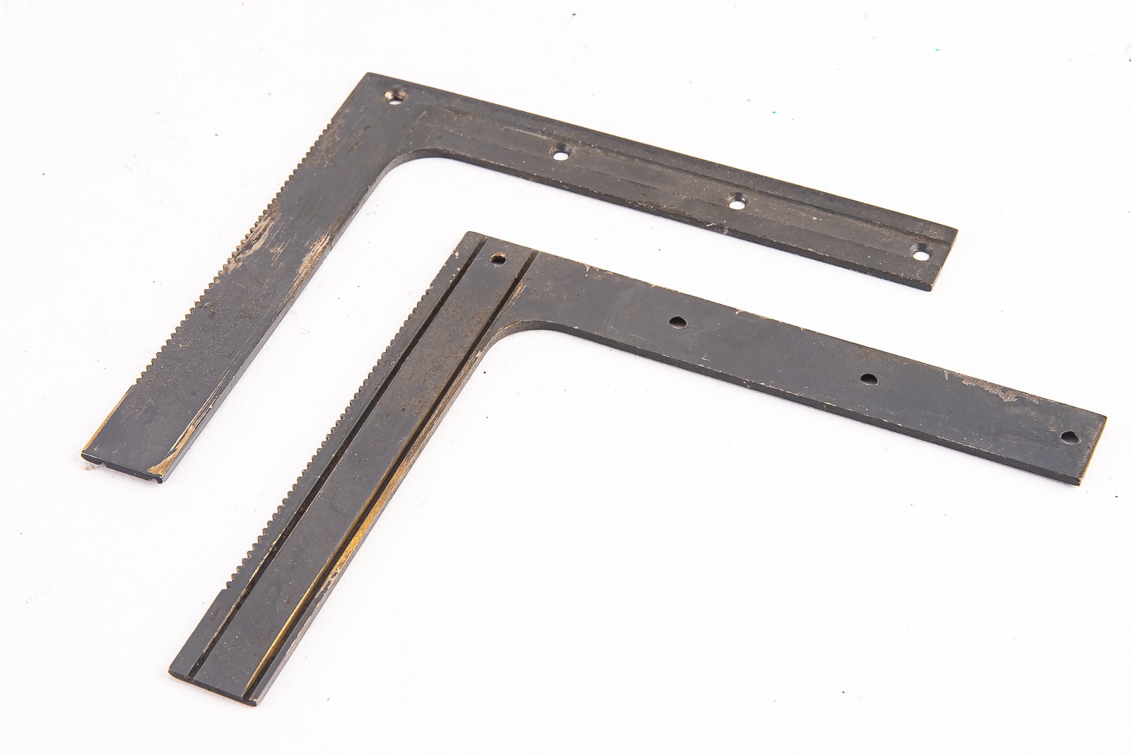 R.B. Graflex Auto 4×5 Camera Replacement Part Pair of L Brackets V17