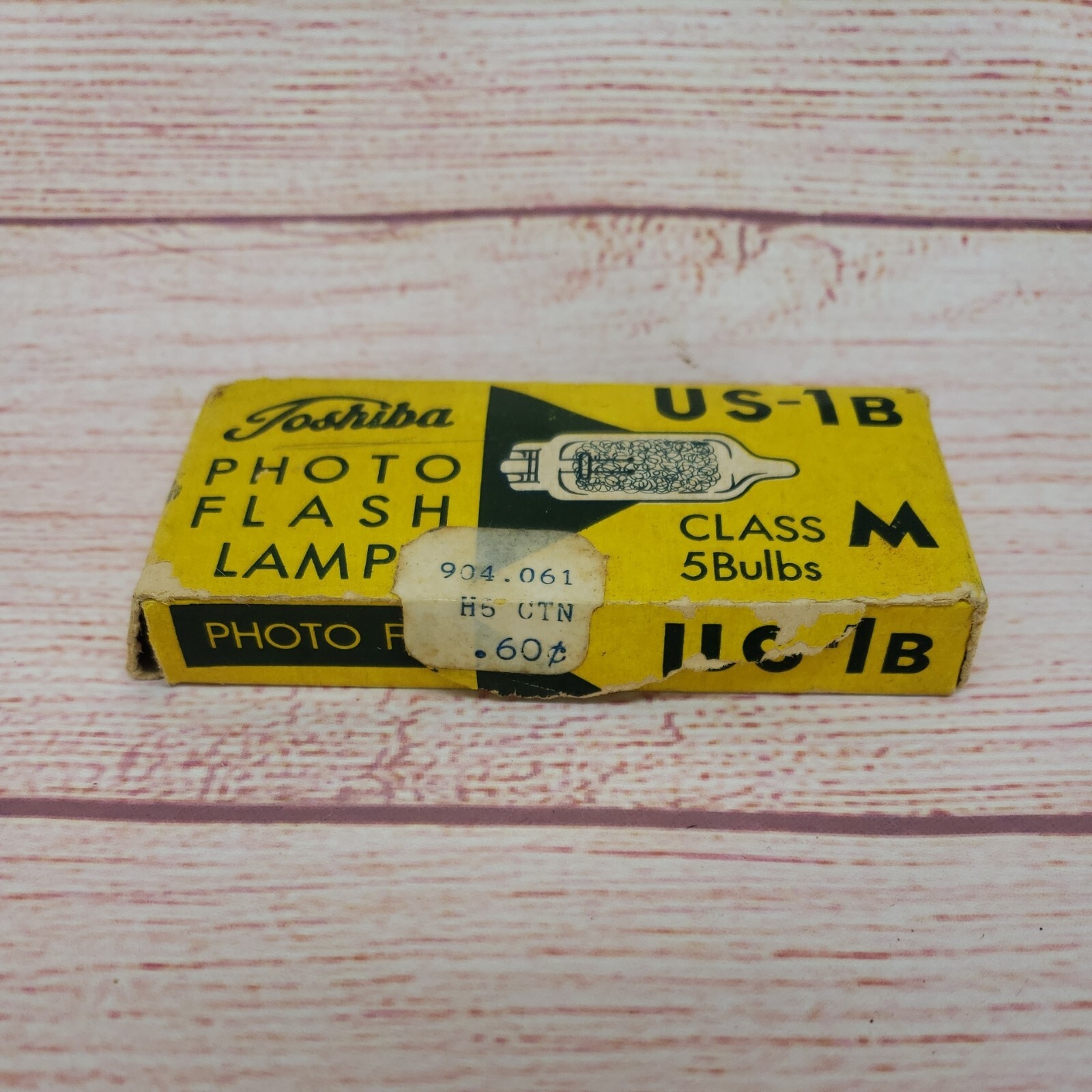 Vintage Toshiba Photo Flash Lamp US-1B Class M 5 Bulbs