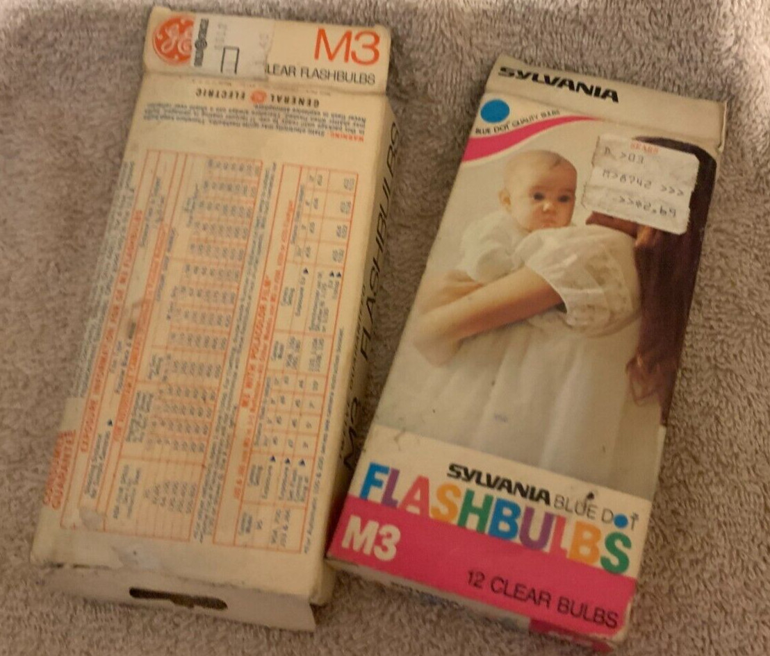 Vintage GE M3B & Sylvania Blue Dot M3 Flashbulbs NOS