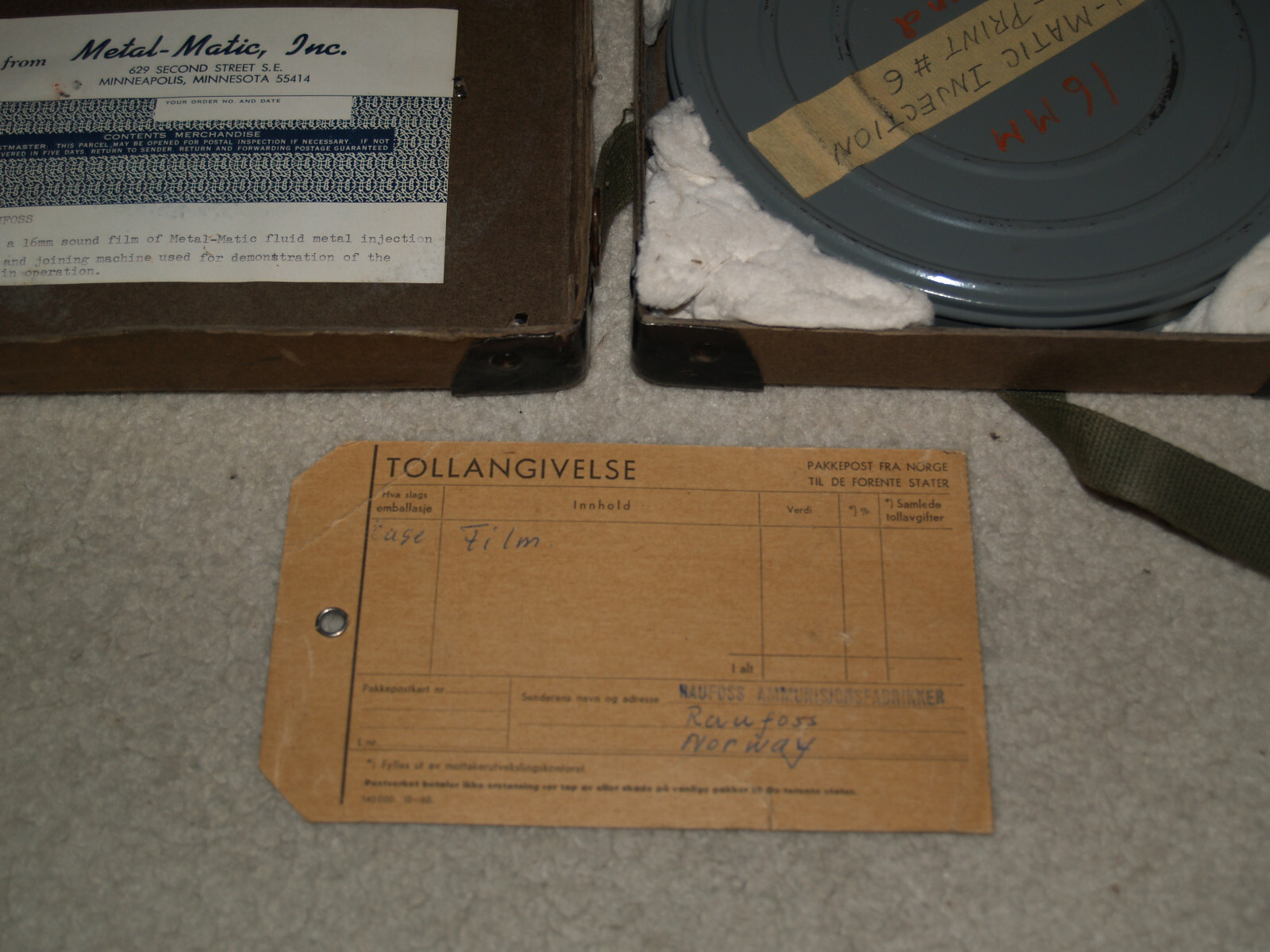 VINTAGE Film Reel Canister Case Shipping Box Mailer 8″ X 8″ X 1″ + reel canister