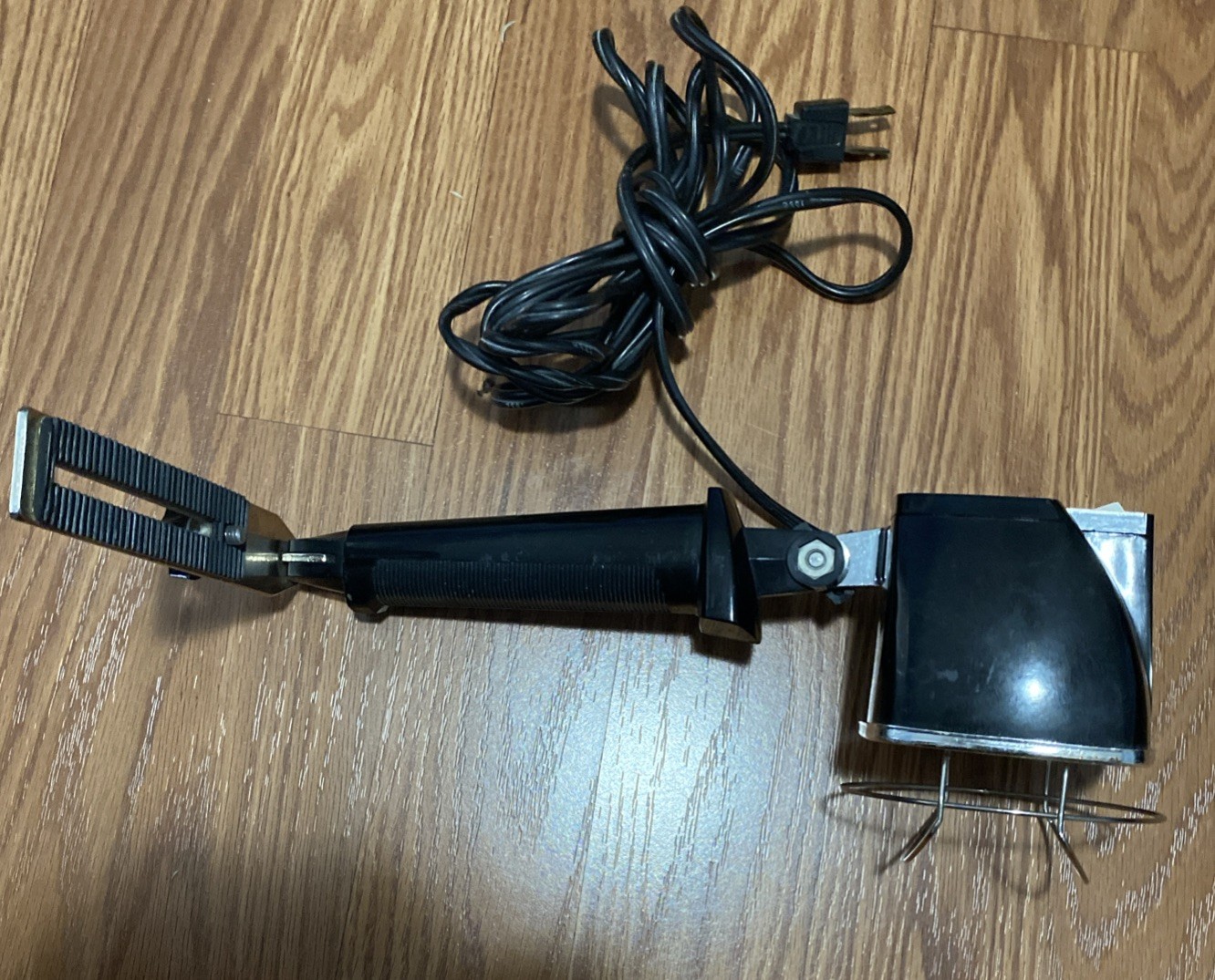 Vintage Sylvania Sun Gun2 Movie Light/w Bracket SG55. For Vintage Camera Users