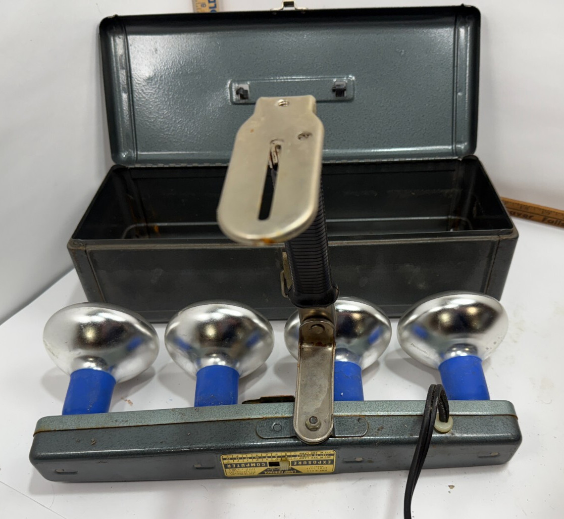 Vintage G.E. ACME MOV-E-LITE 4 Light Movie Film Stage Lighting with Case TESTED
