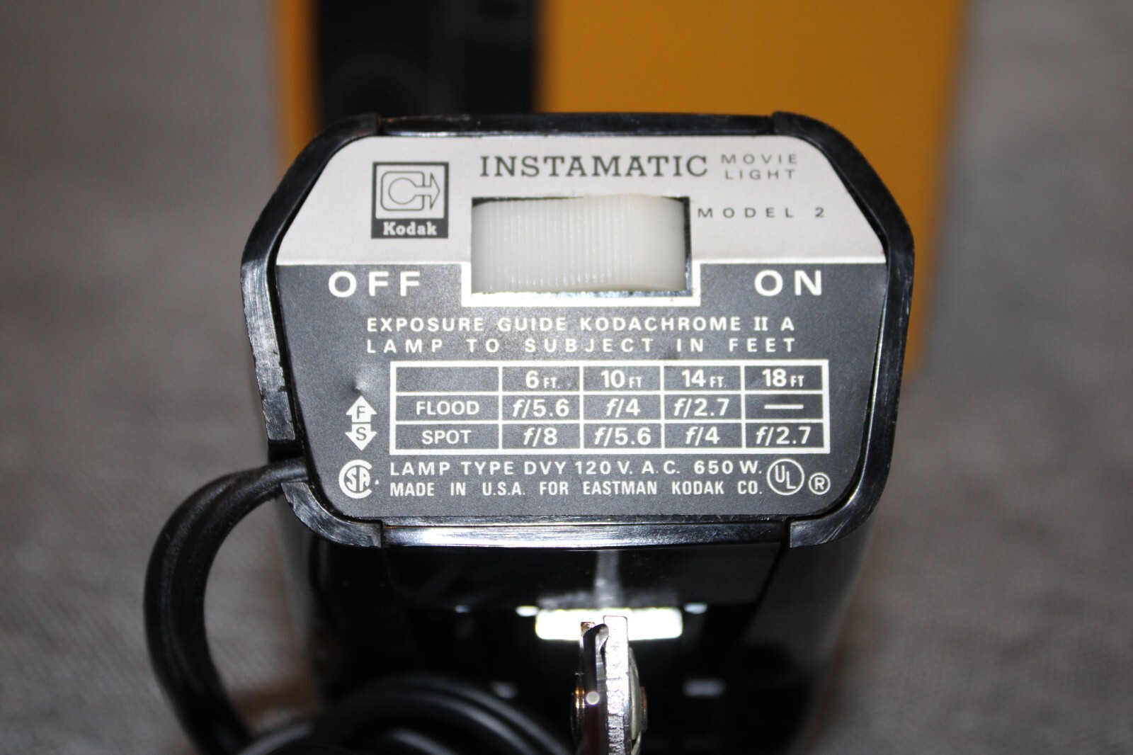 Vintage Kodak Instamatic Movie Light Model 2 No. D376 – w/ Original Box – Tested