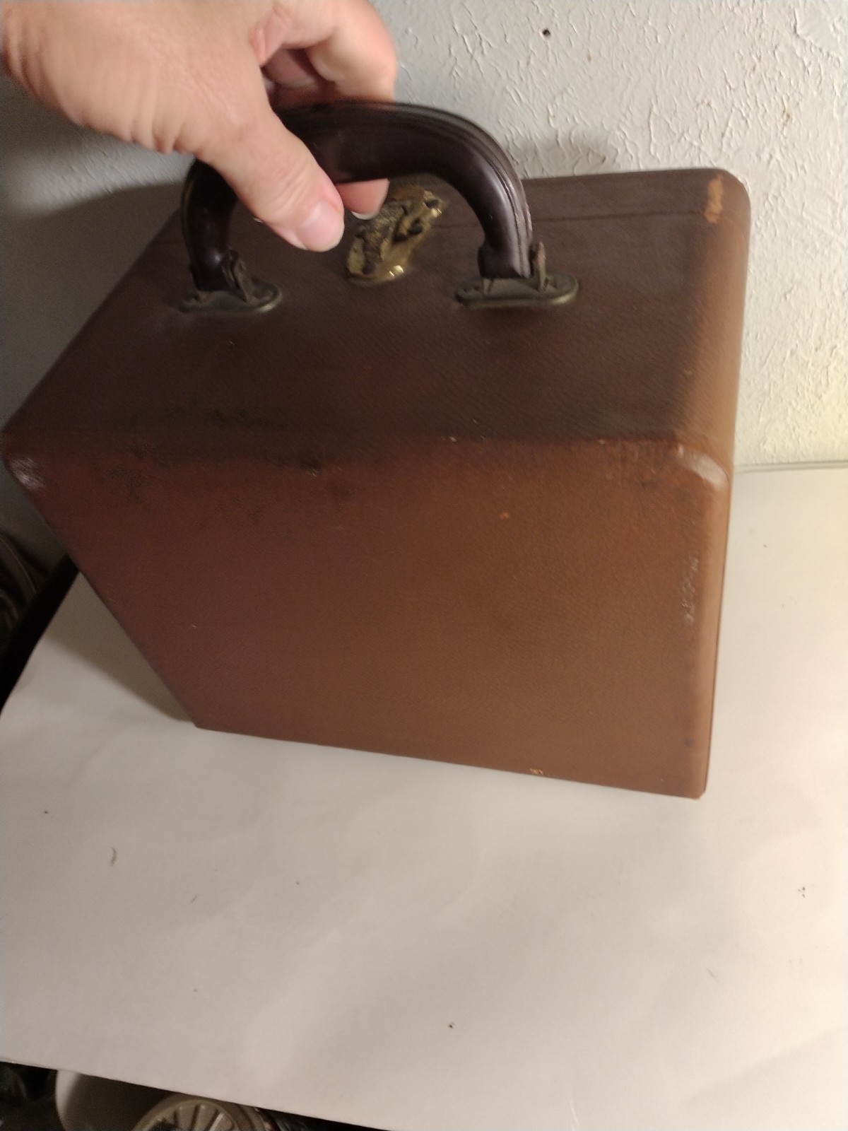 VINTAGE WOODEN CASE STORAGE CHEST FOR PROJECTOR SLIDES WITH SLIDE HOLDERS INSIDE