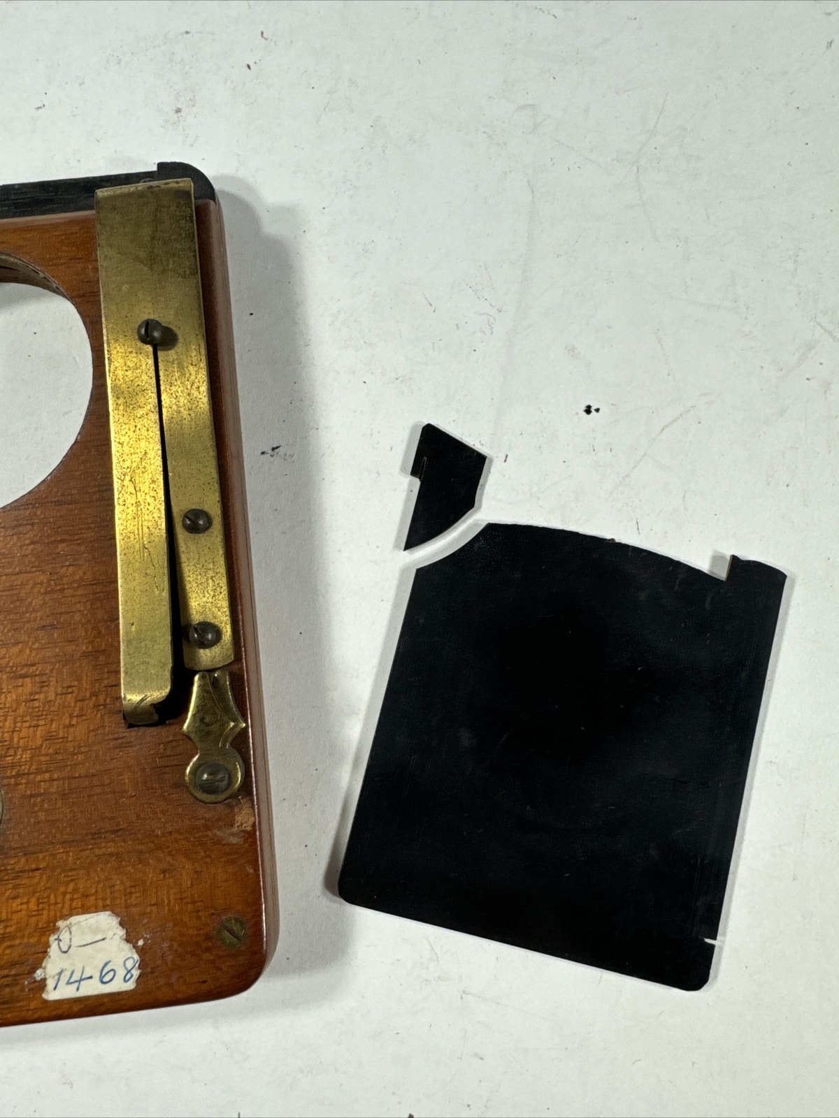 The Gem Time Shutter A. D. S. – Antique Rare Wood Brass Shutter for Barrel Lens