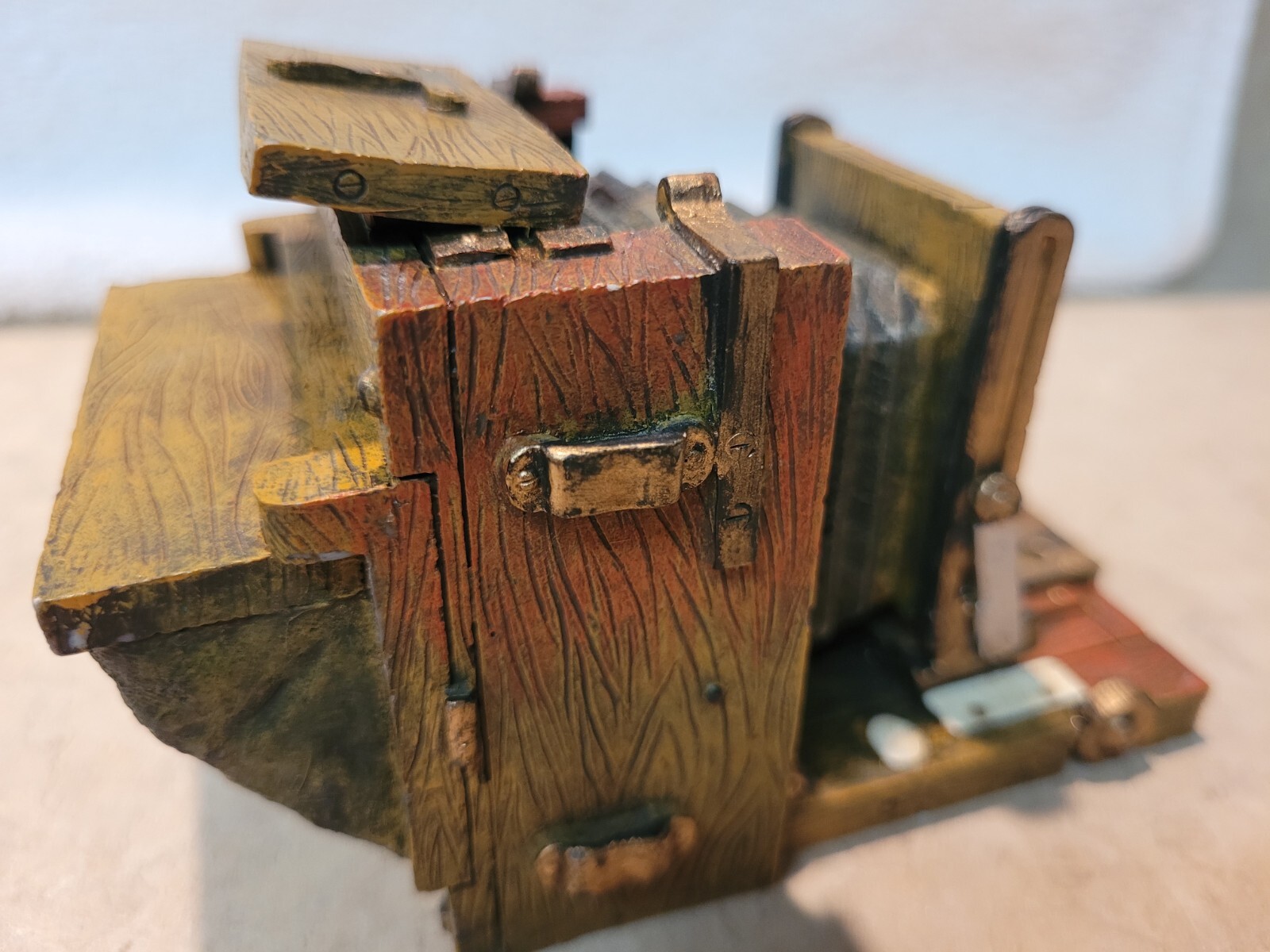 Darice Antique Style Camera Photo Or Card Holder – Early 19th Century Camera