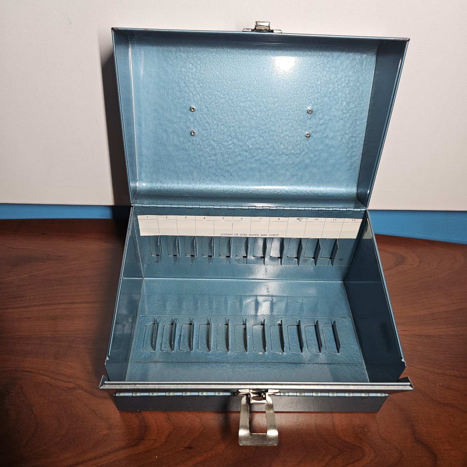 Vintage Logan Deluxe Metal 8mm Film Reel Metal Chest 12 Slots – Blue
