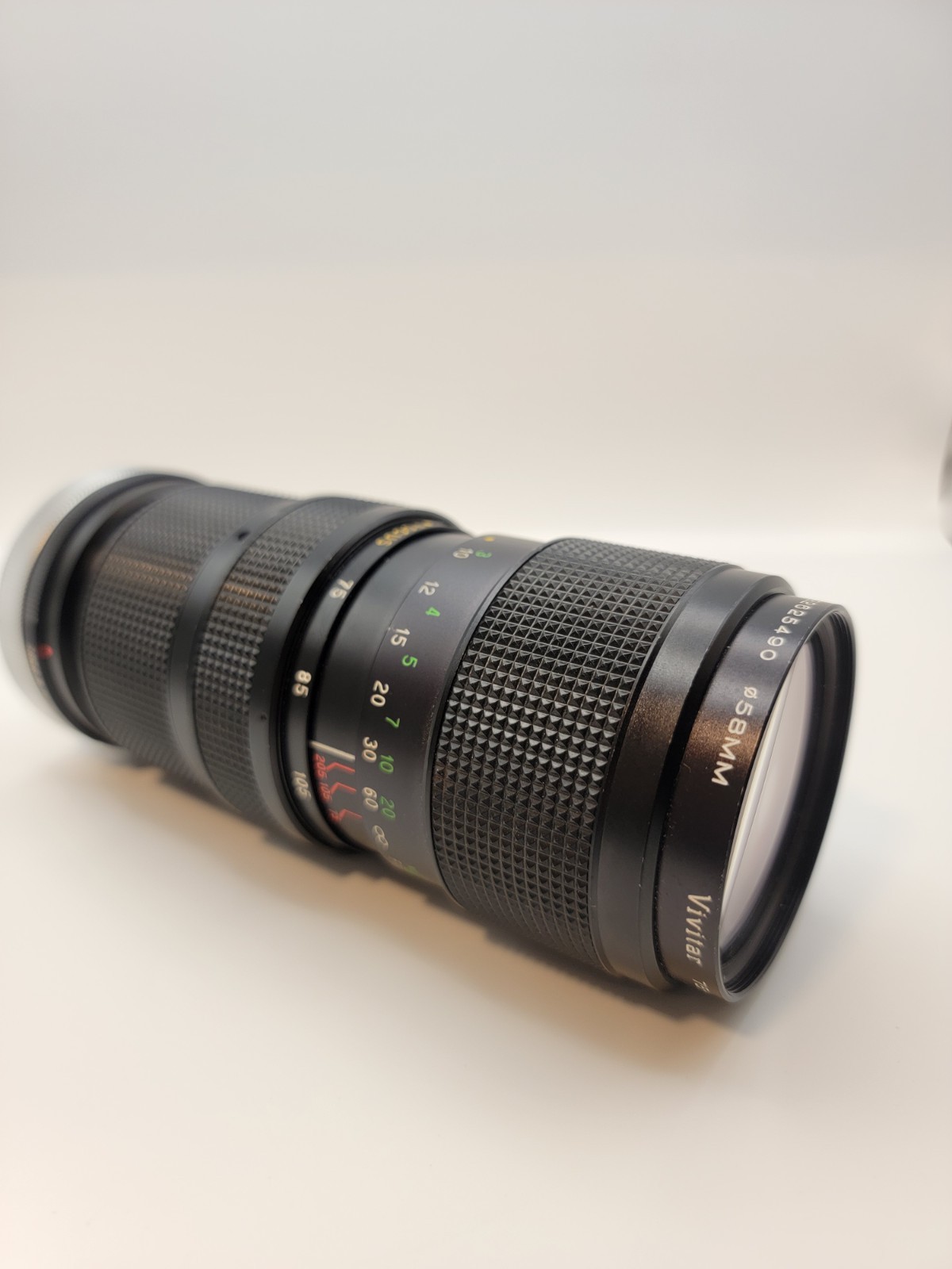 Vivitar 75-205mm f3.8 Telephoto Zoom Lens.
