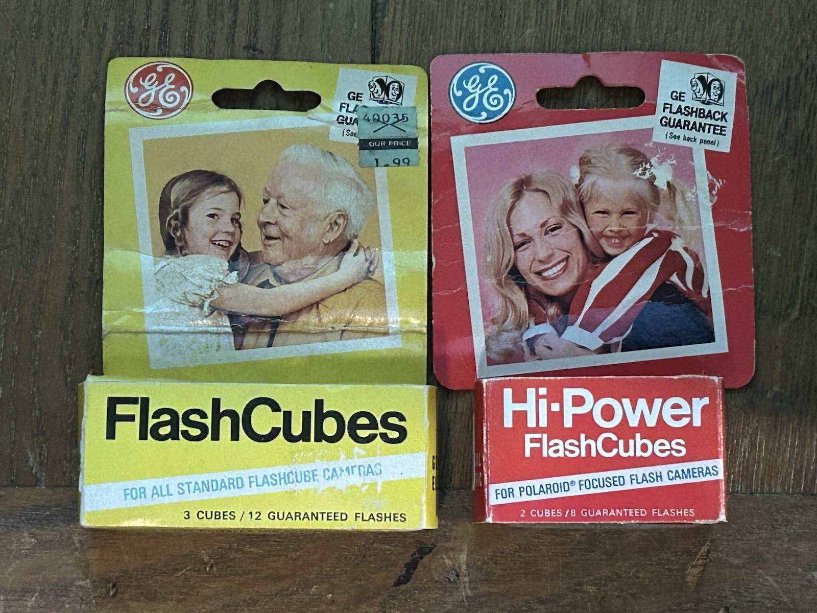2 boxes of vintage GE Flashcubes Standard (3 cubes) & Polaroid (2 cubes)