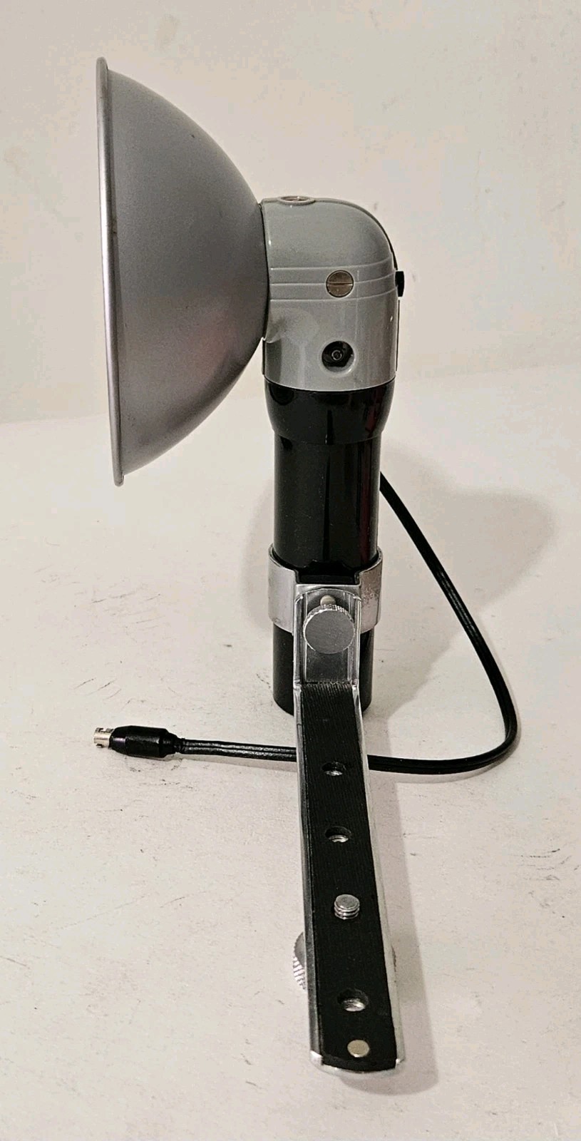 Vntg 50s KODAK Flasholder Model B w/ 4 Bulbs w/ Bracket As Shown