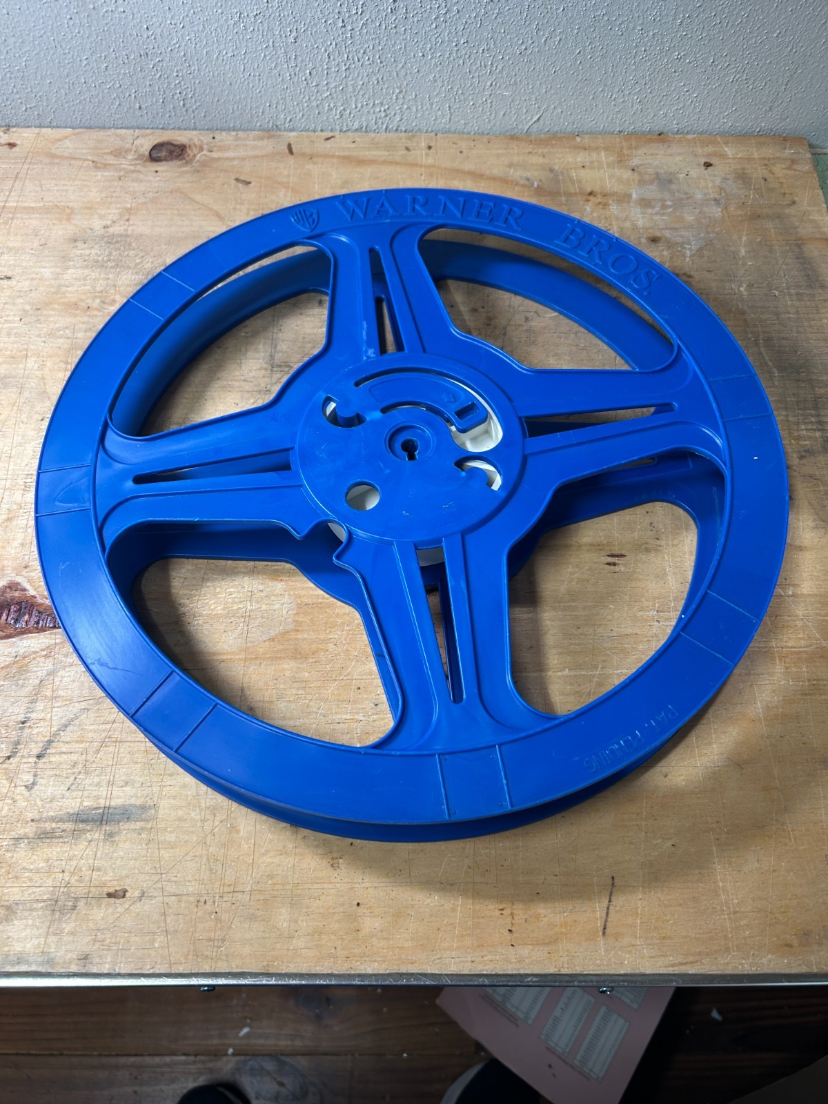 Vintage 1970’s Cinema Warner Bros. 14.5″ 35mm Movie Reel Plastic