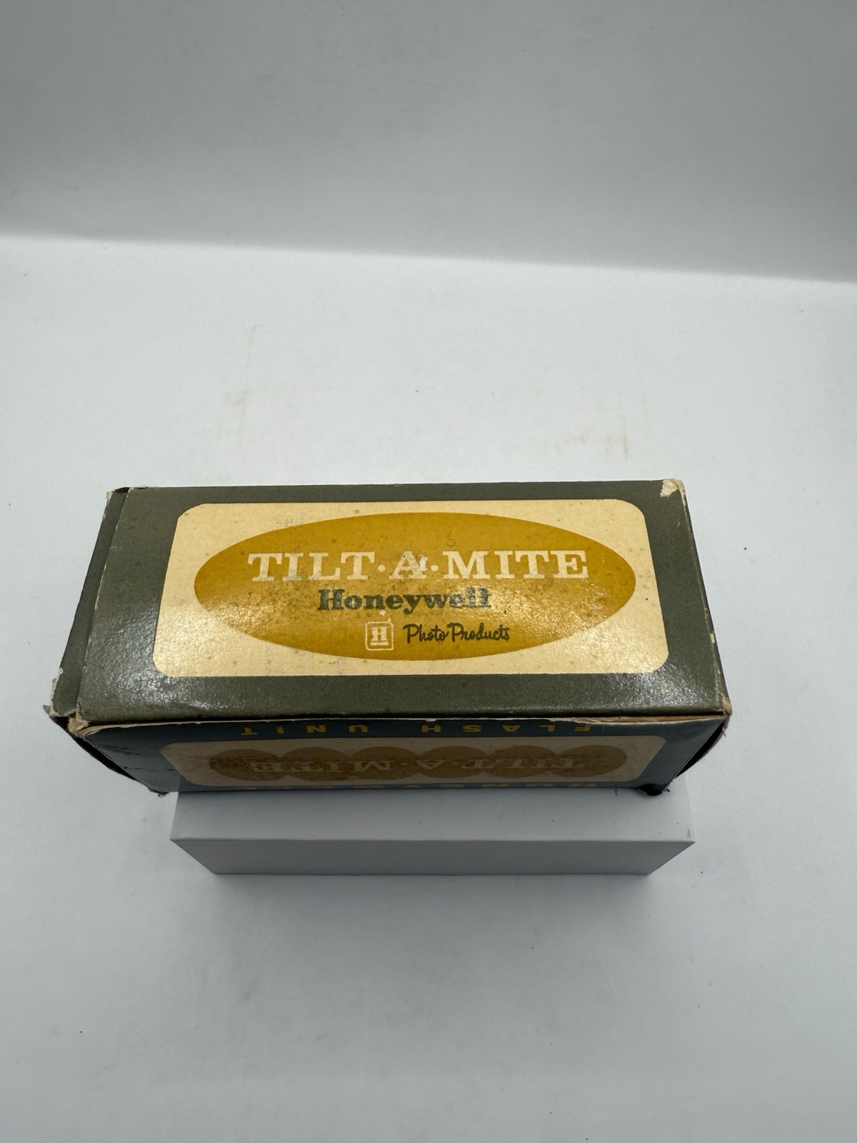 Honeywell Tilt-A-Mite Camera Flash Unit Collapsible Fan Style With Box Vintage