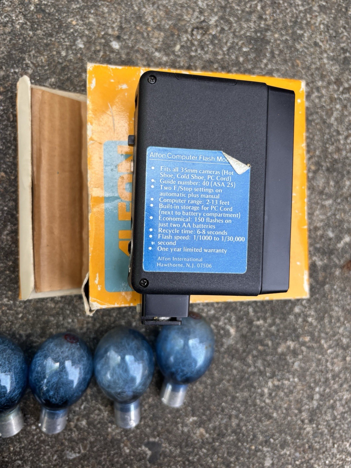 Lot of Vintage Camera Flashes,Bulbs & Accessories – Ansco, Alfon , Rokinon